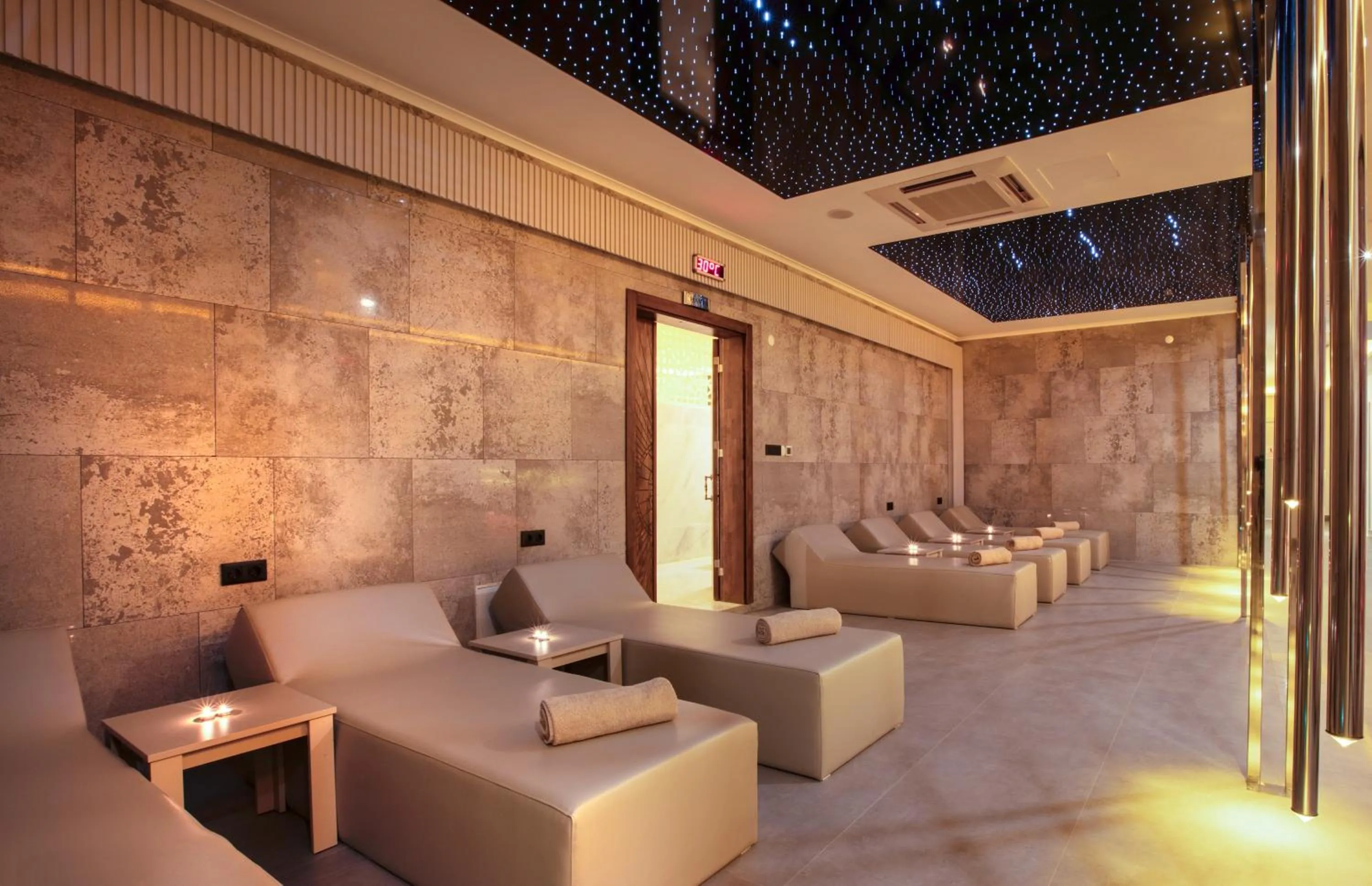 Spa and wellness centre/facilities in Ramada Hotel & Suites by Wyndham Kusadasi