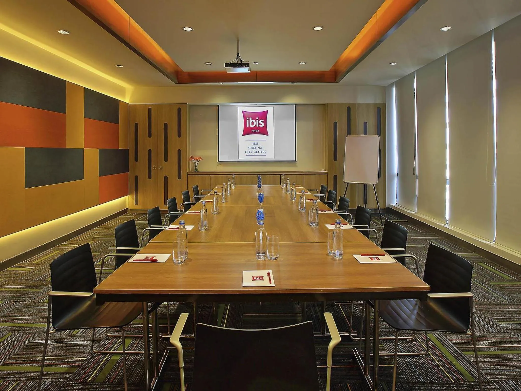 Meeting/conference room in ibis Chennai City Centre - An Accor Brand