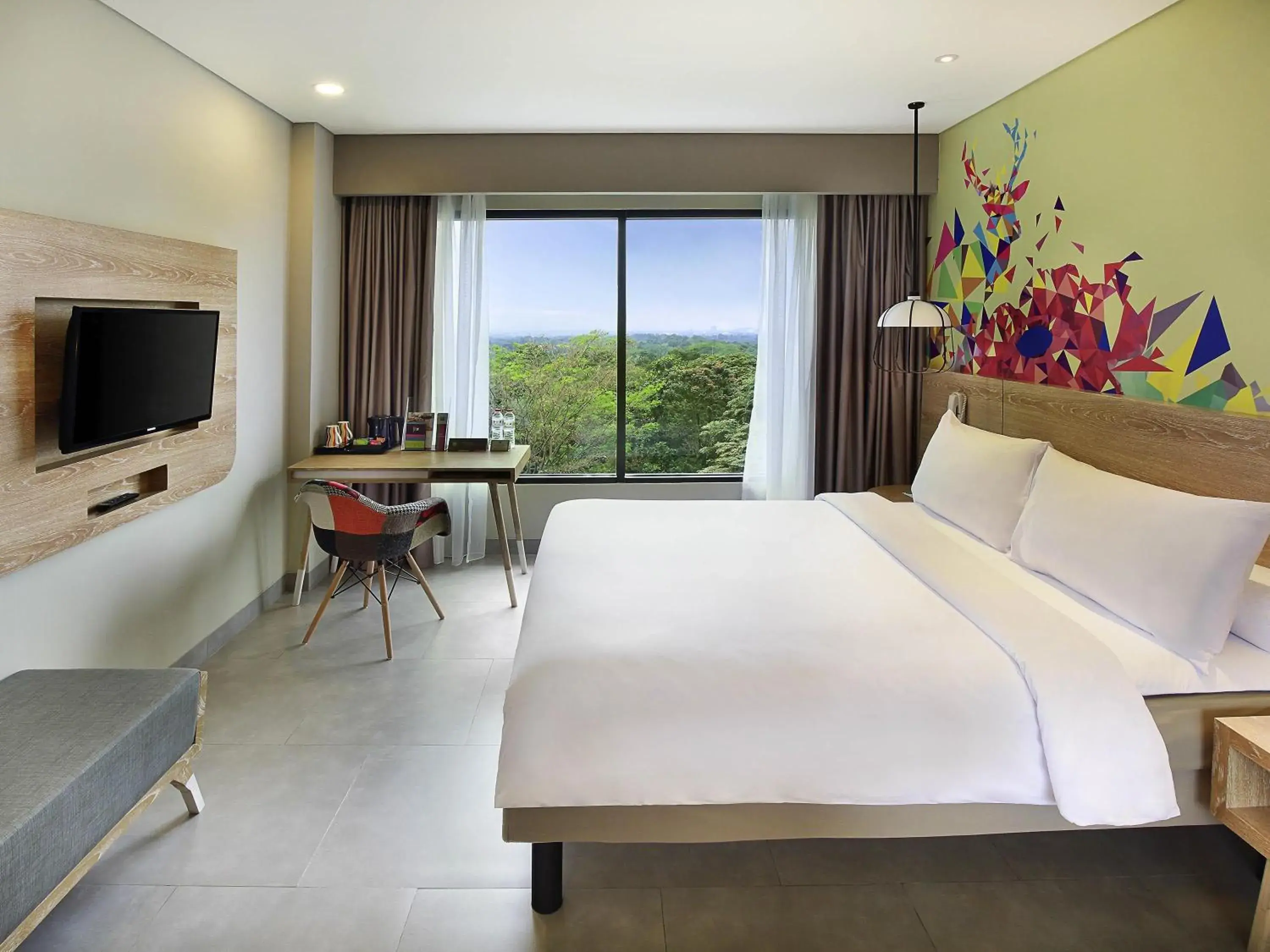 Deluxe Queen Room with Golf view in Ibis Styles Bogor Raya Deluxe Queen Room with Golf view in Ibis Styles Bogor Raya