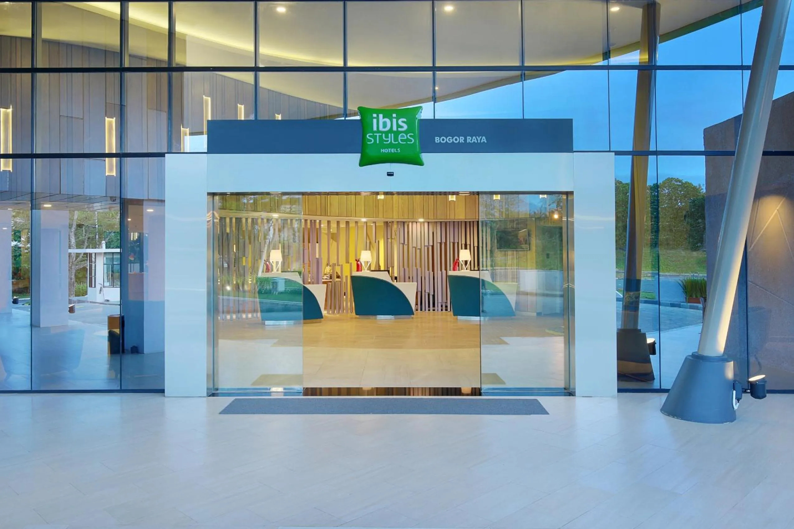 Facade/entrance in Ibis Styles Bogor Raya