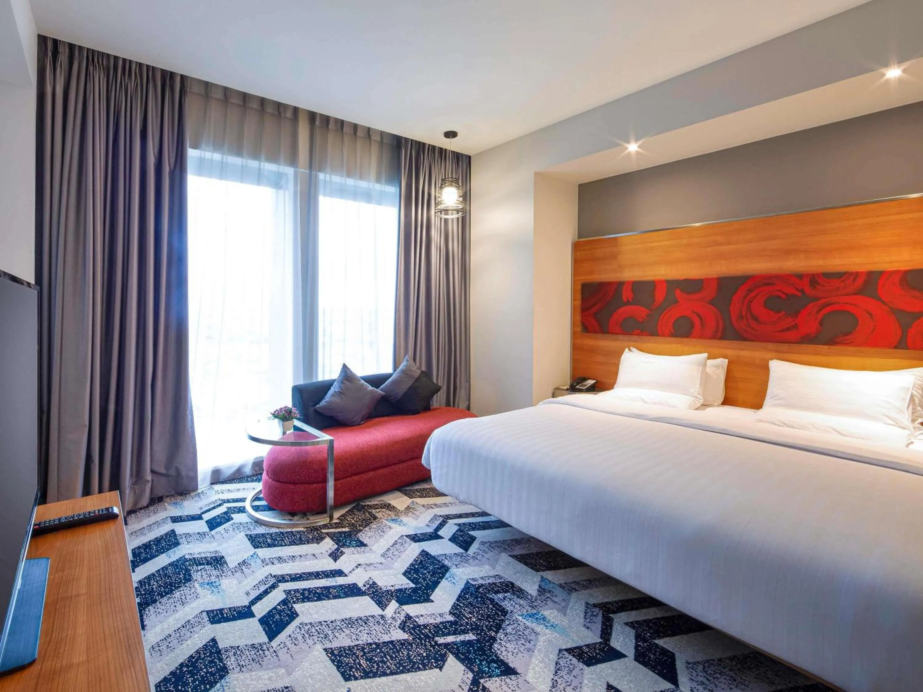 Bedroom, Bed in Novotel Pekanbaru