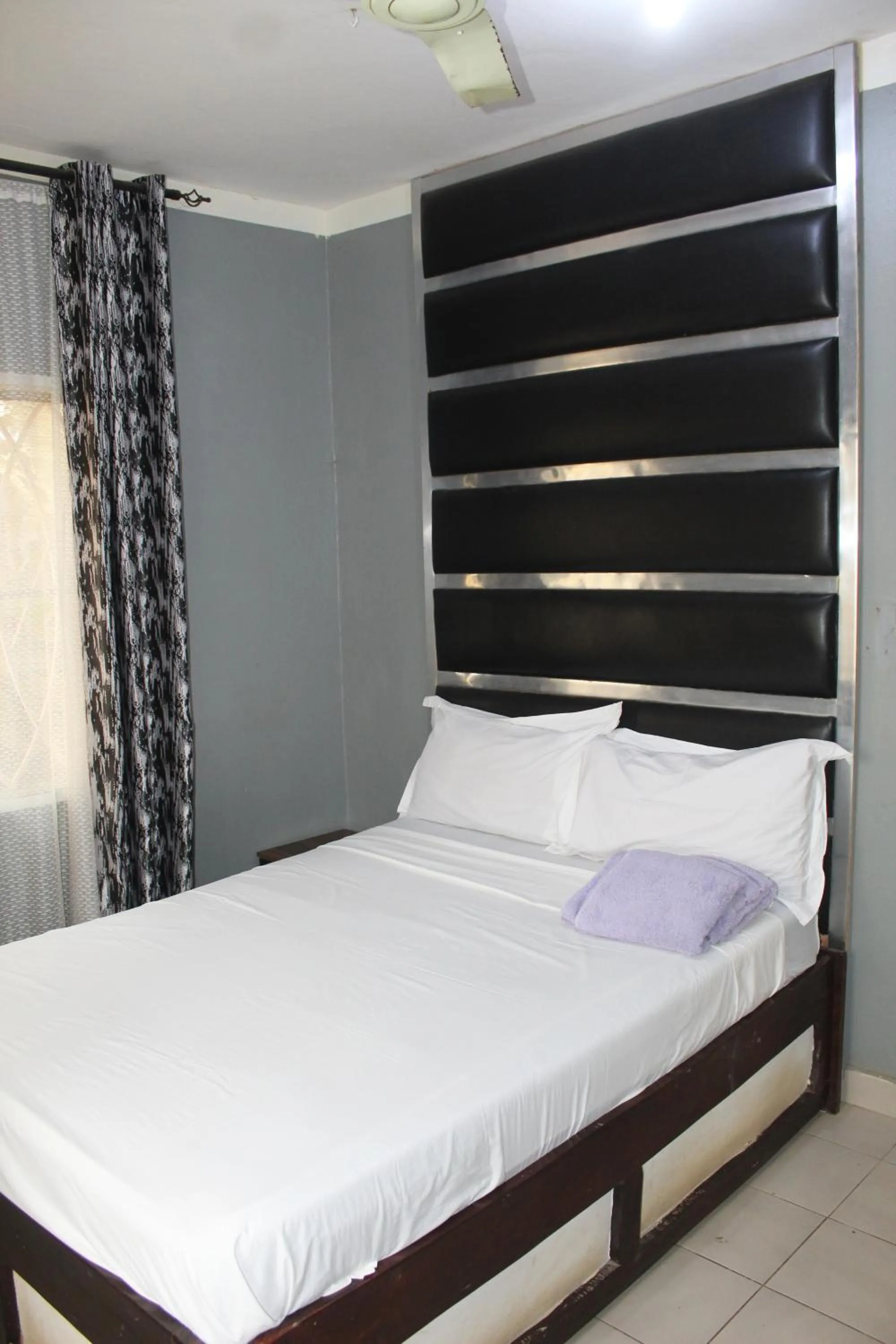 Bed in Harmony house apartments