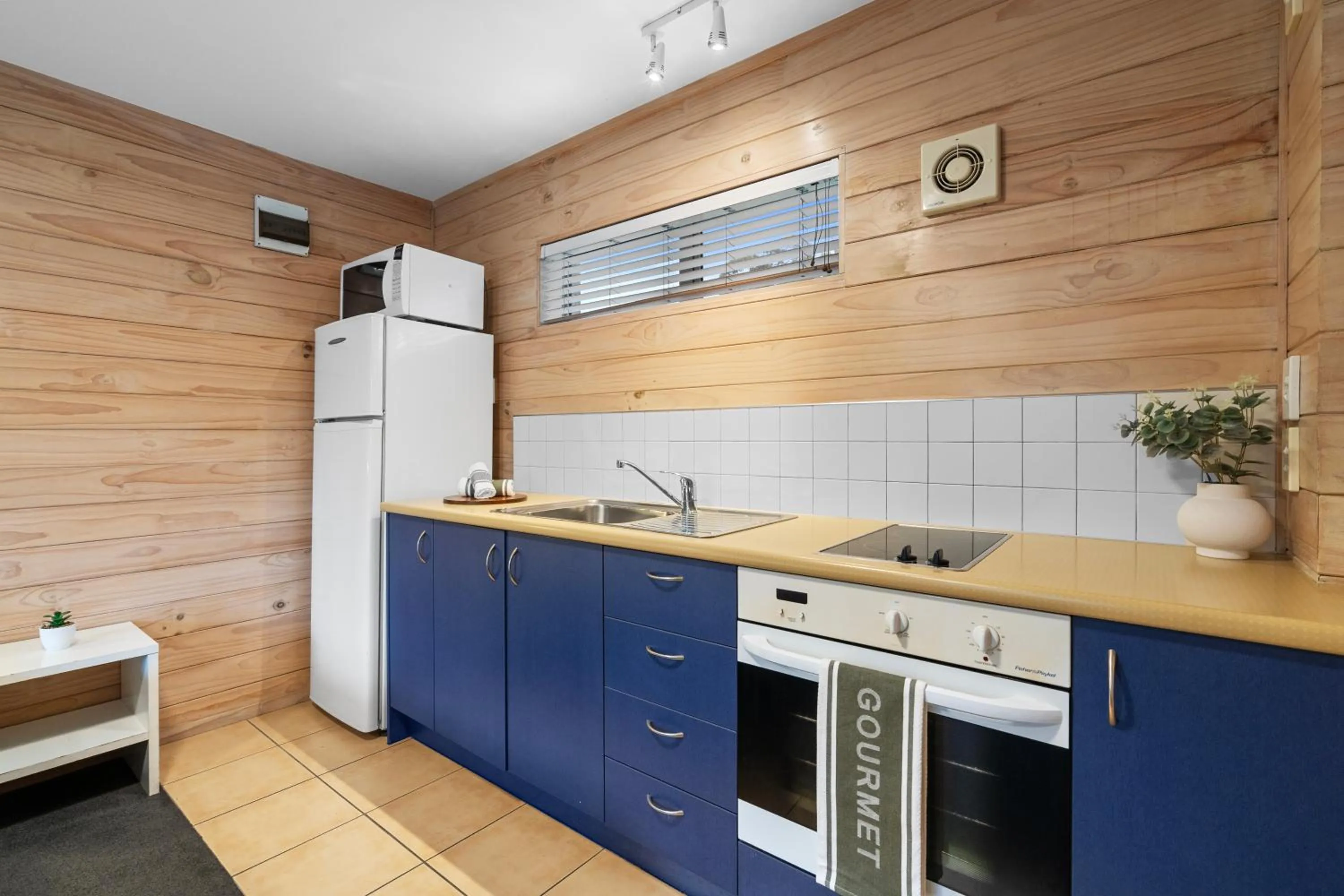 Kitchen or kitchenette in Tasman Holiday Parks - Christchurch