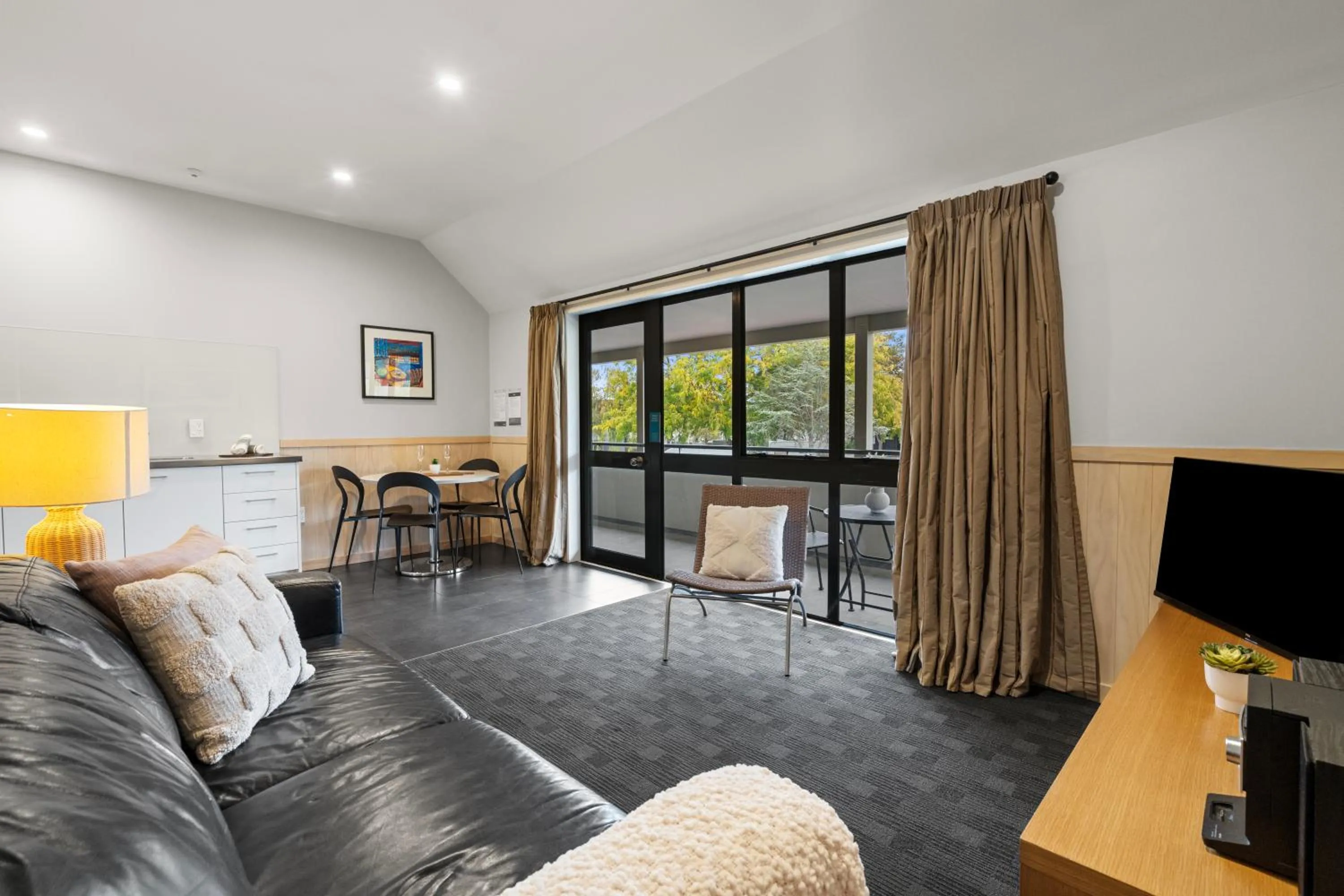 Living room, Bed in Tasman Holiday Parks - Christchurch