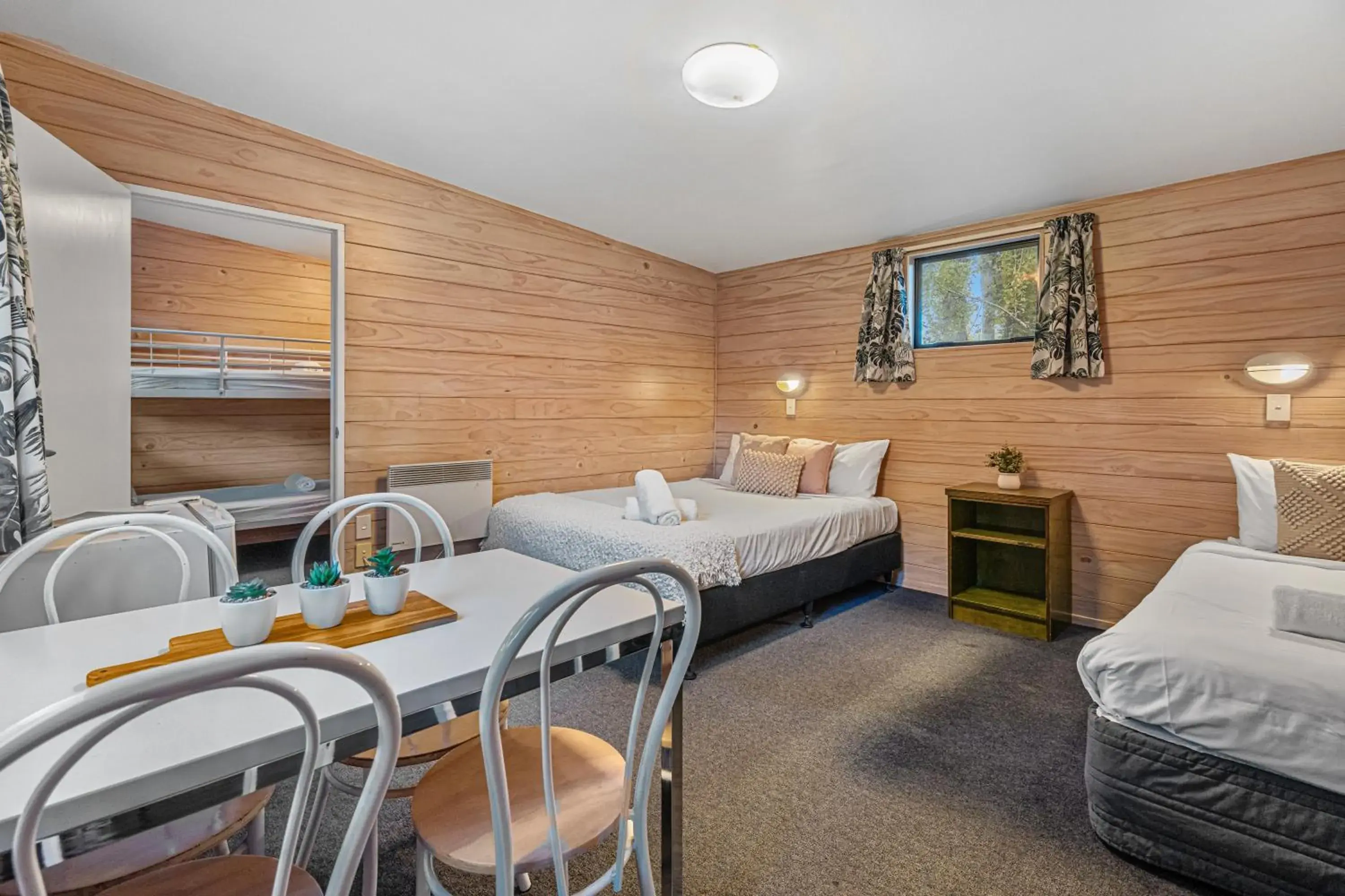 Standard Cabin - 2 Room in Tasman Holiday Parks - Christchurch Standard Cabin - 2 Room in Tasman Holiday Parks - Christchurch