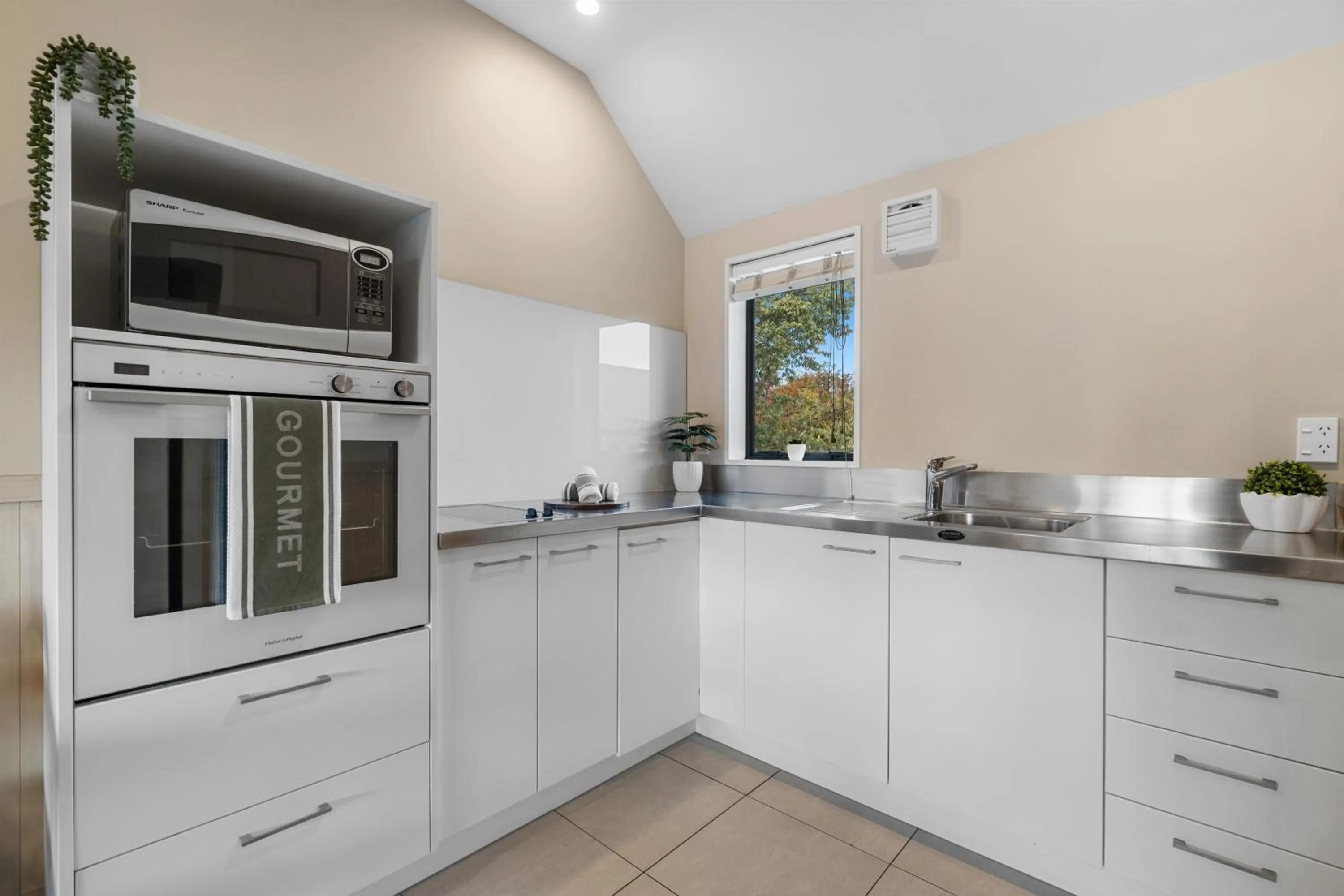 kitchen in Tasman Holiday Parks - Christchurch