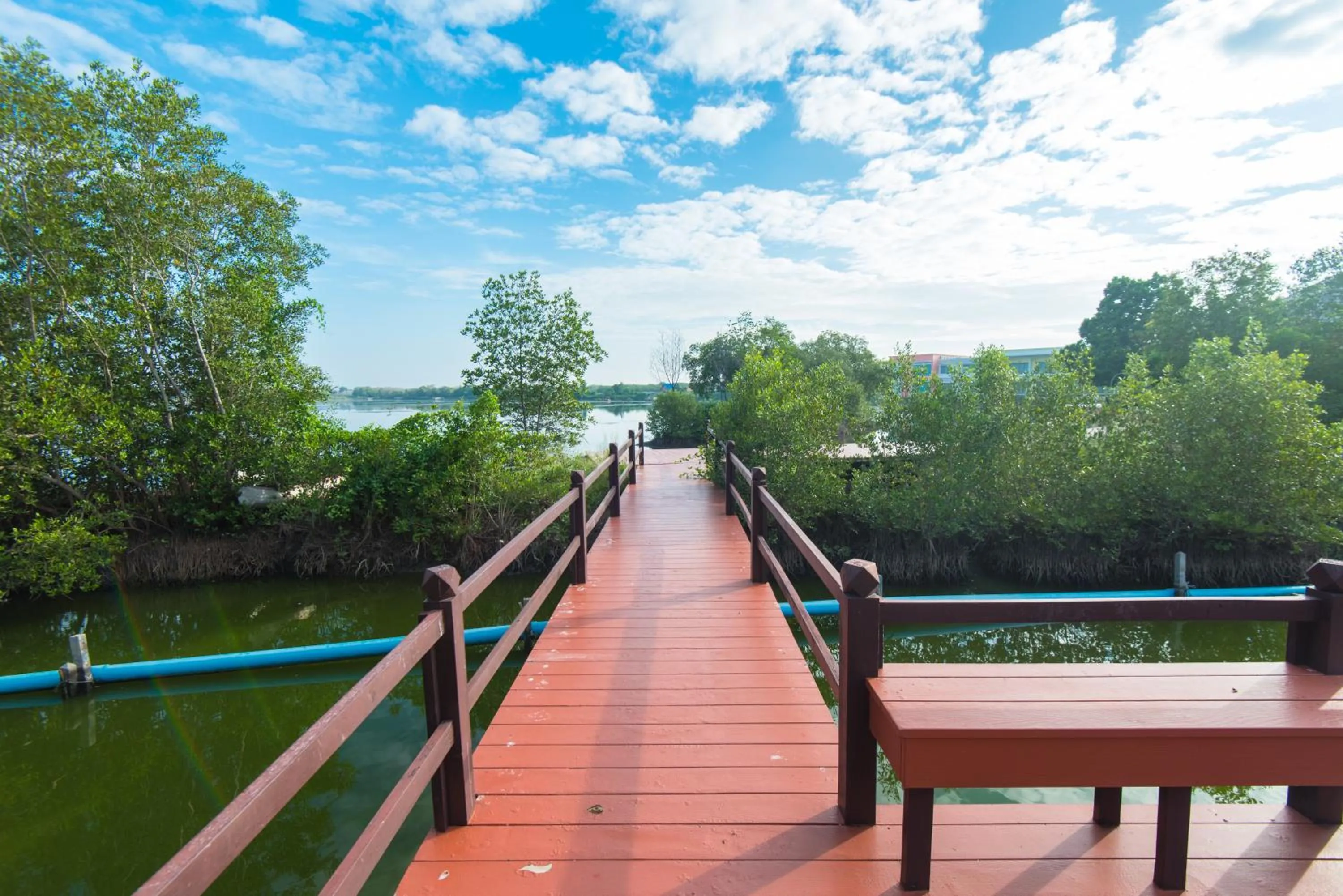 Baan Talay See Cream Resort