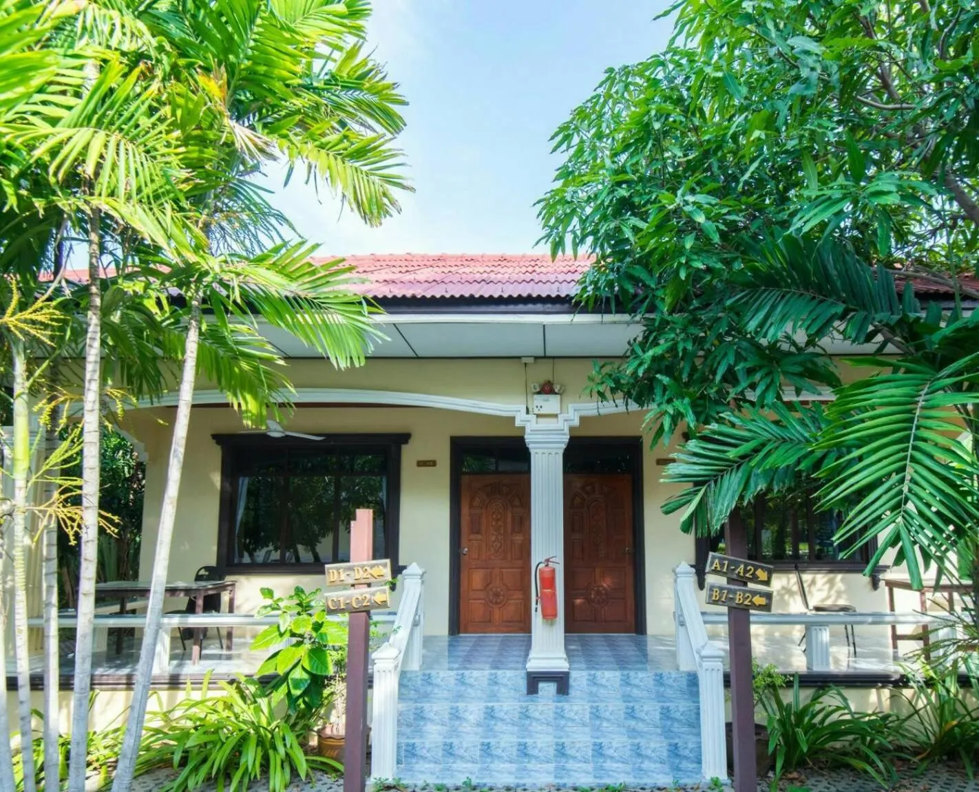 Baan Talay See Cream Resort