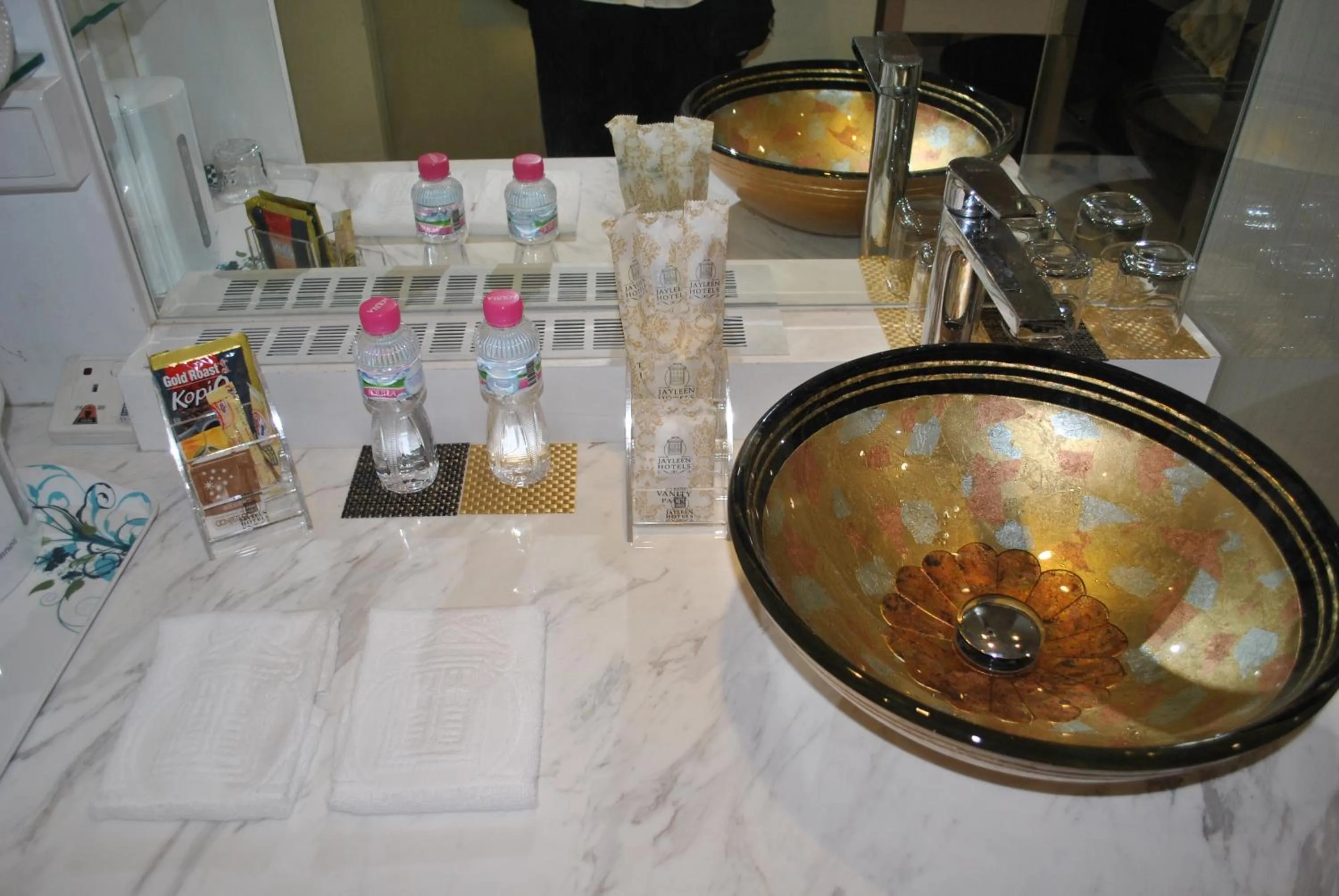 Coffee/tea facilities in Jayleen Clarke Quay Hotel