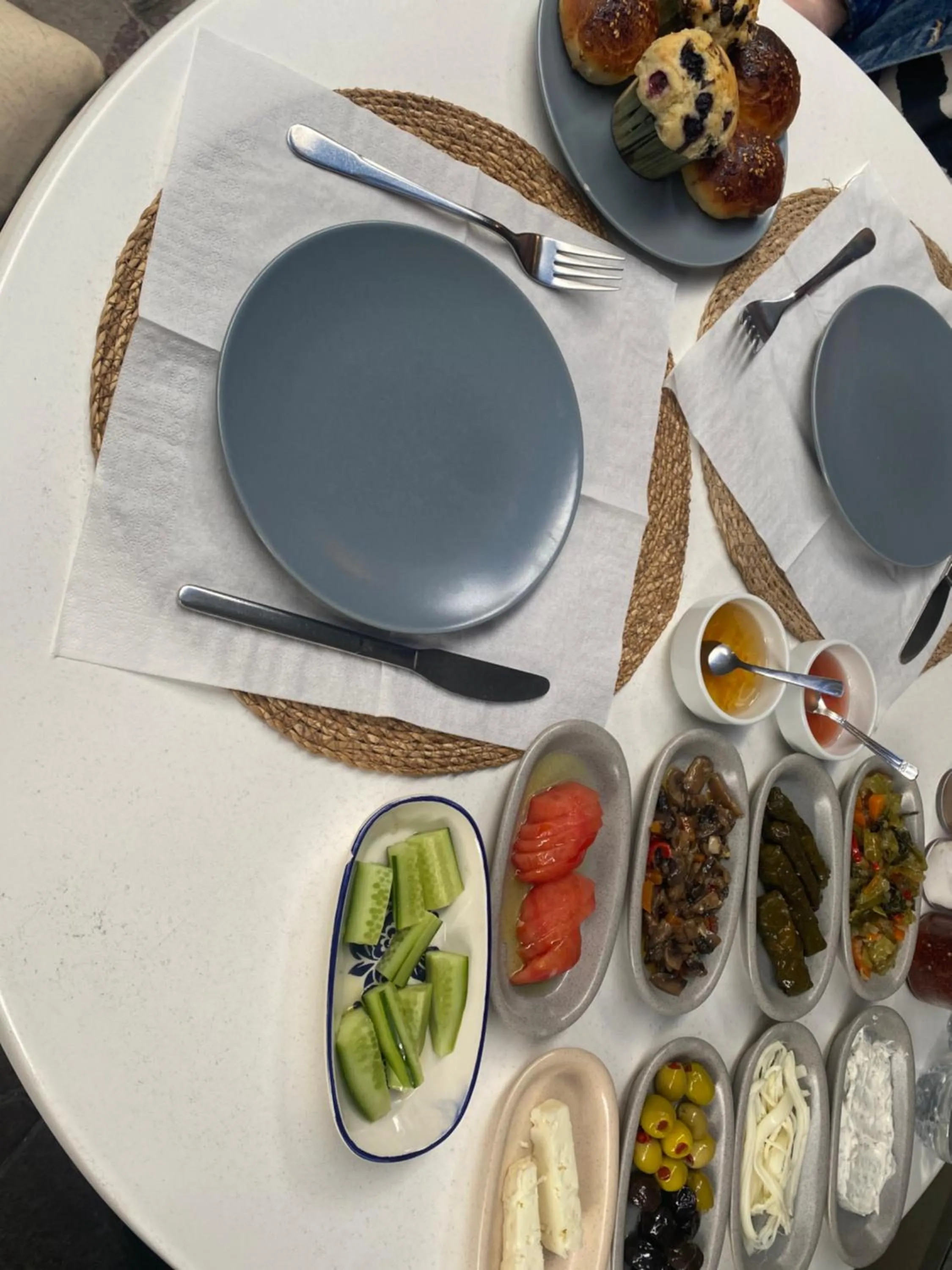 Food and drinks in Goji's Apartments