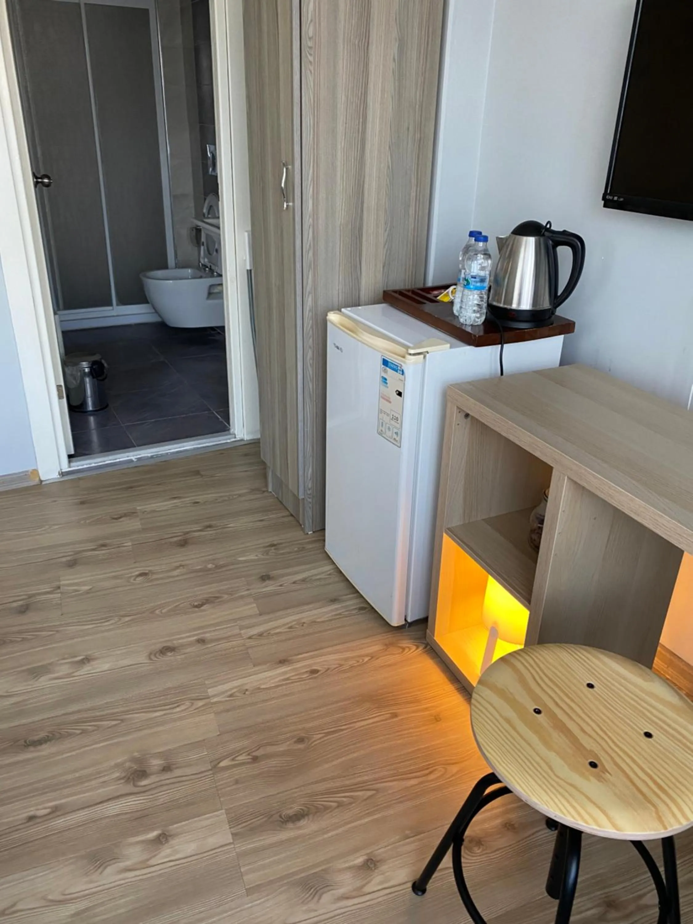 Dining area in Goji's Apartments