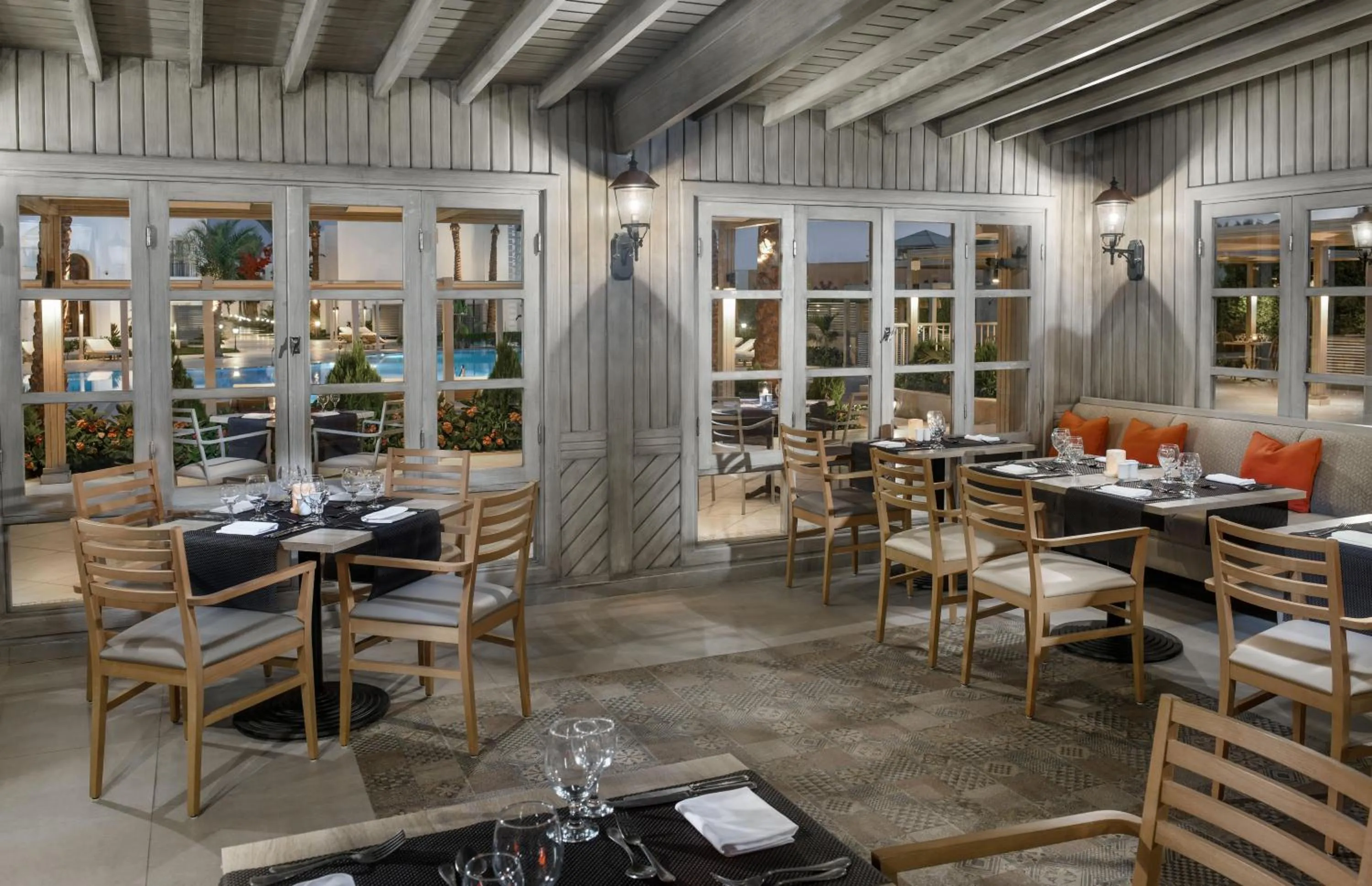 Restaurant/places to eat in JAZ Fanara Resort