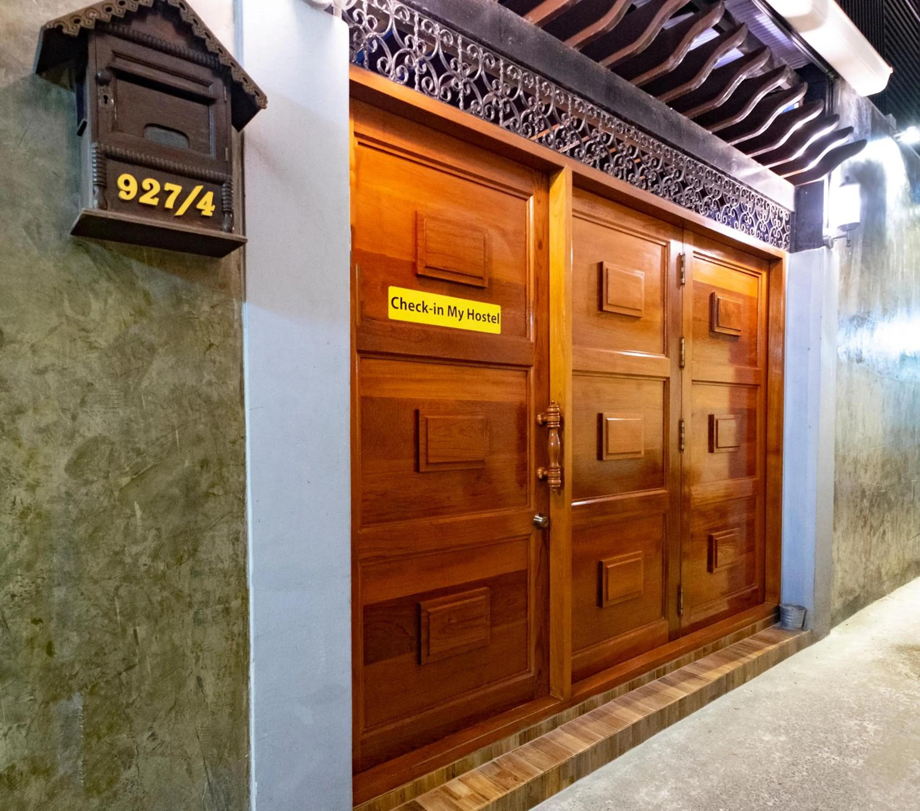 Facade/entrance in Check-in My Hostel