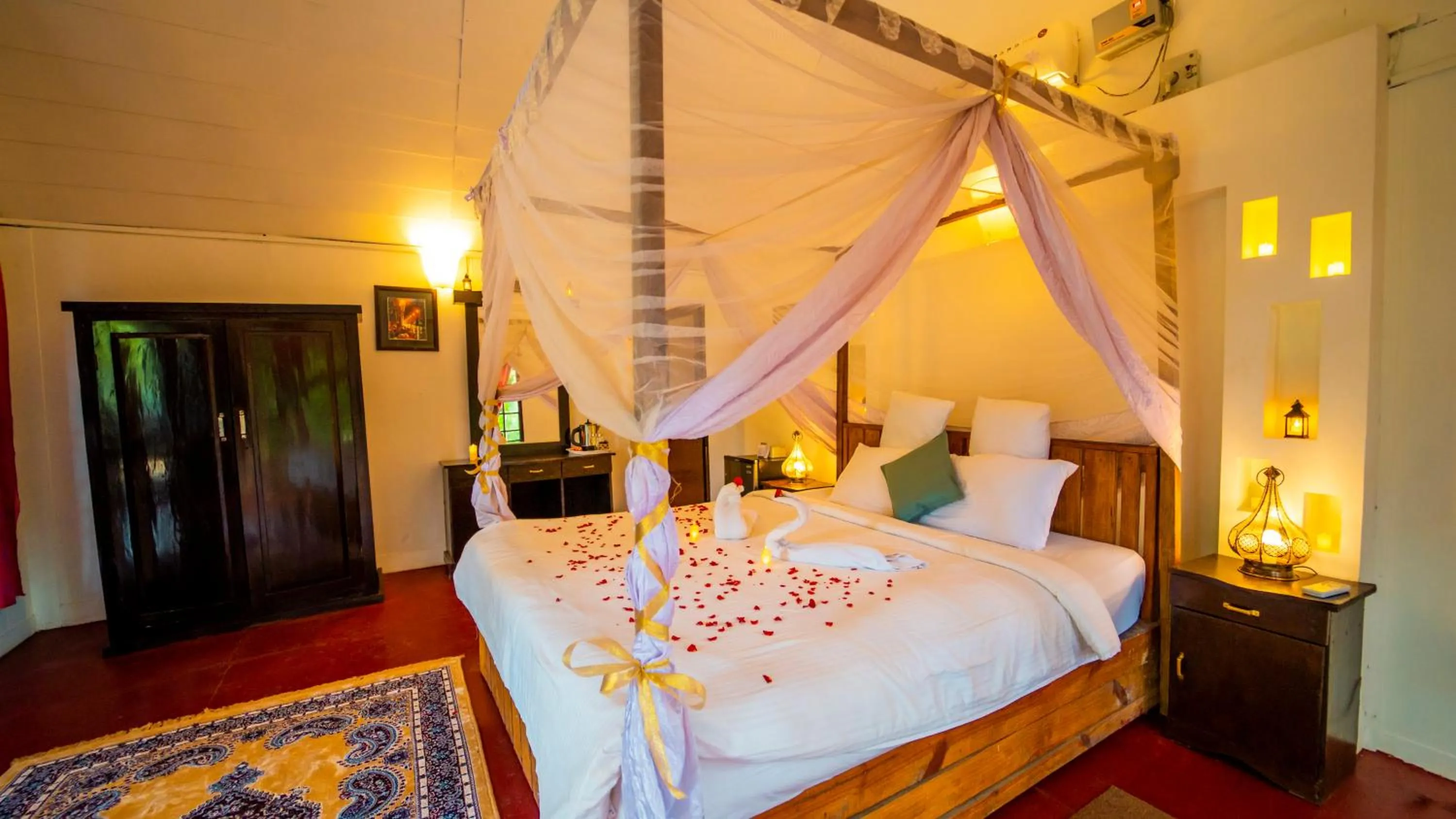 Bedroom, Bed in La La Land Resort Goa