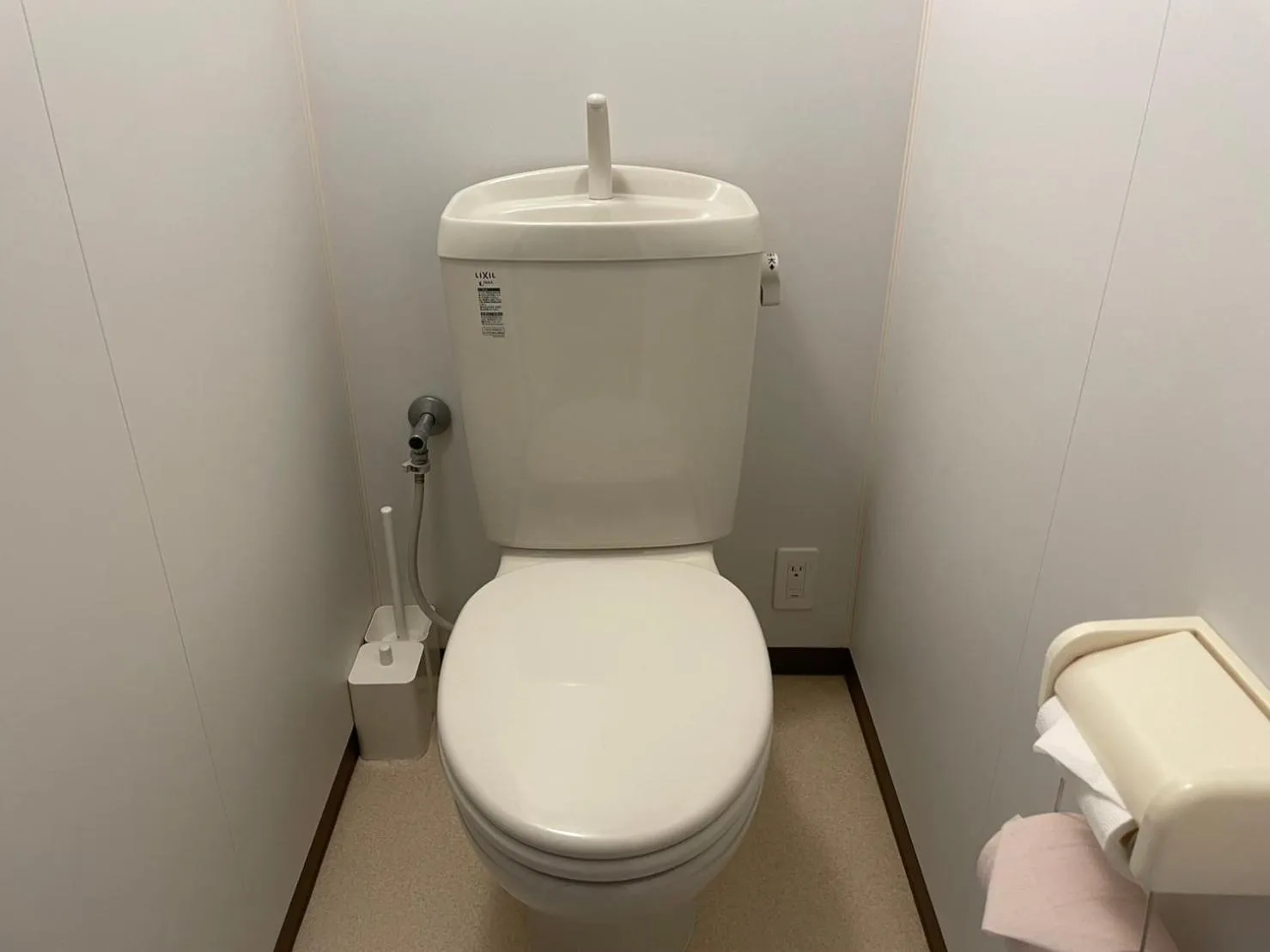 Toilet in Roman Kan