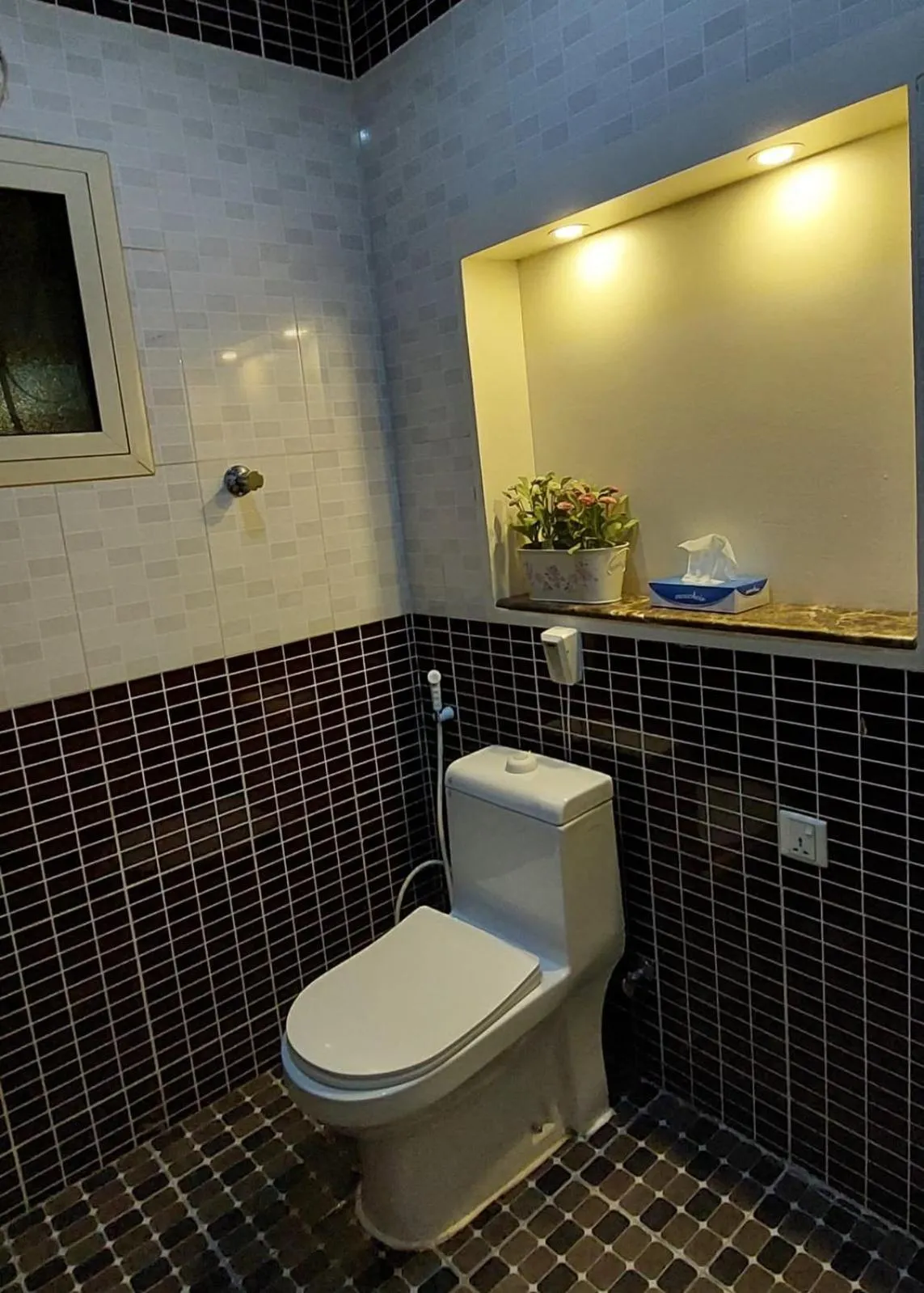 Toilet in شقق نطوان للشقق المخدومة