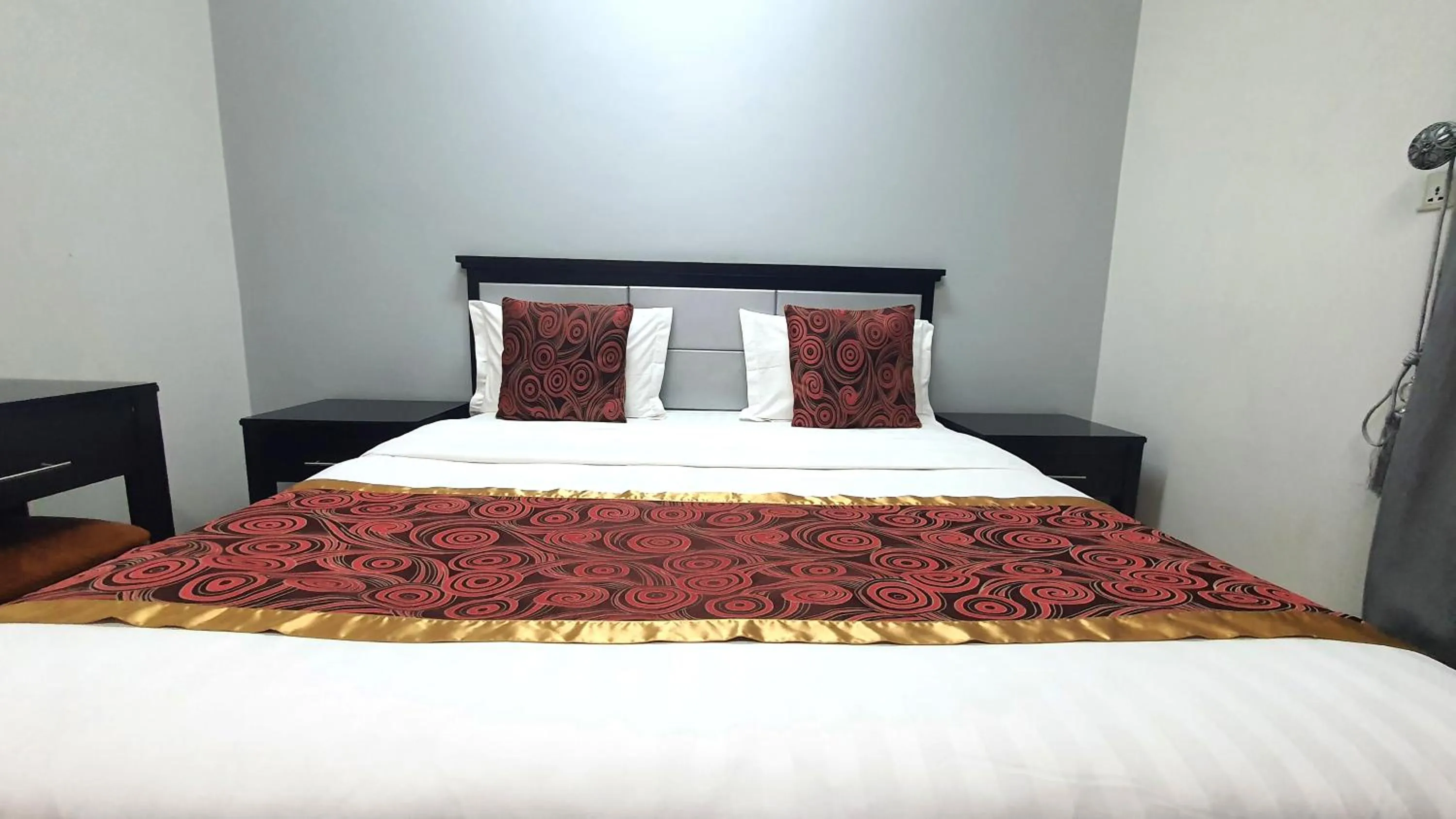 Bed in شقق نطوان للشقق المخدومة