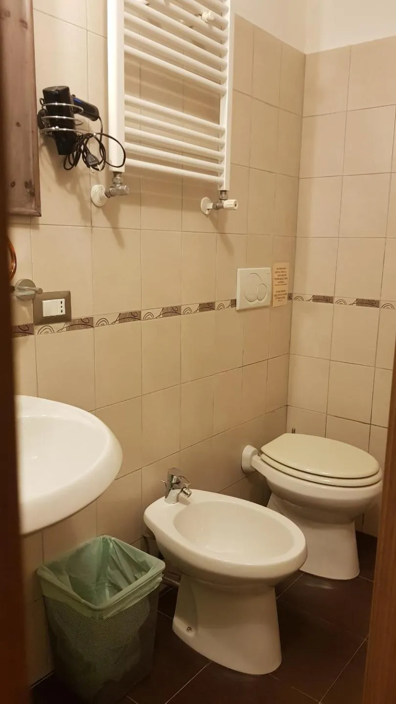 Bathroom in Aurelia Garden Gold B&B