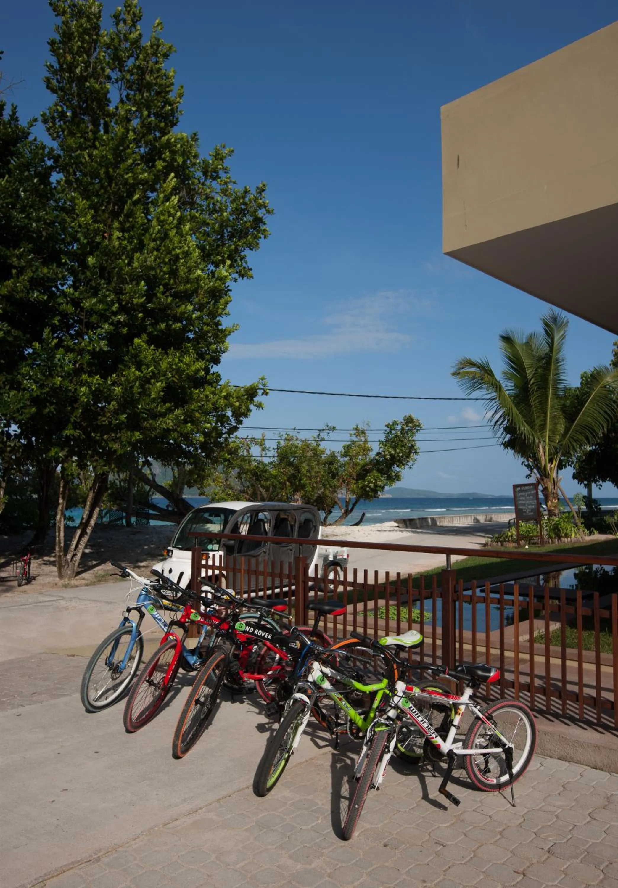 Day in Le Relax Luxury Lodge