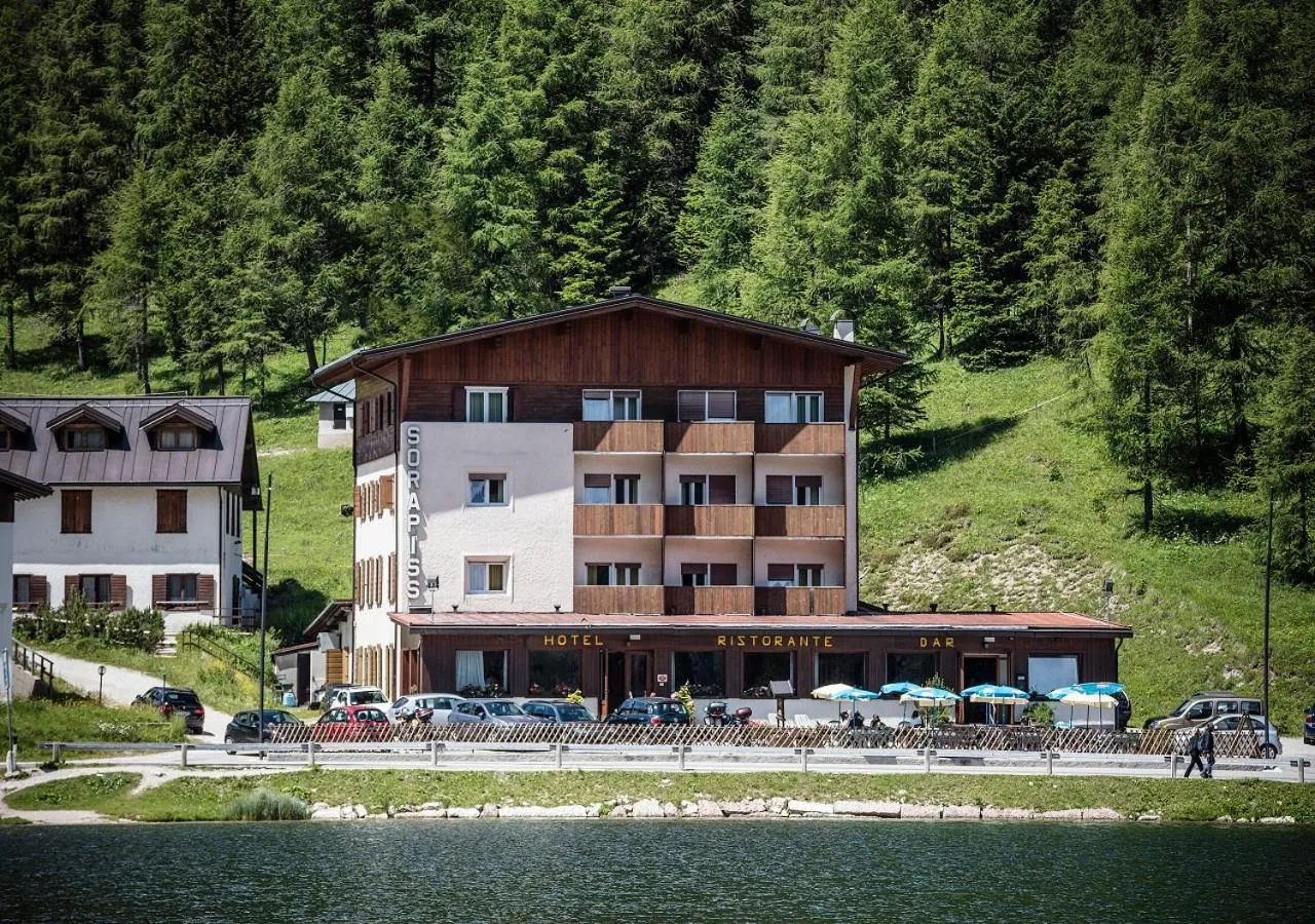 Facade/entrance in Hotel Sorapiss