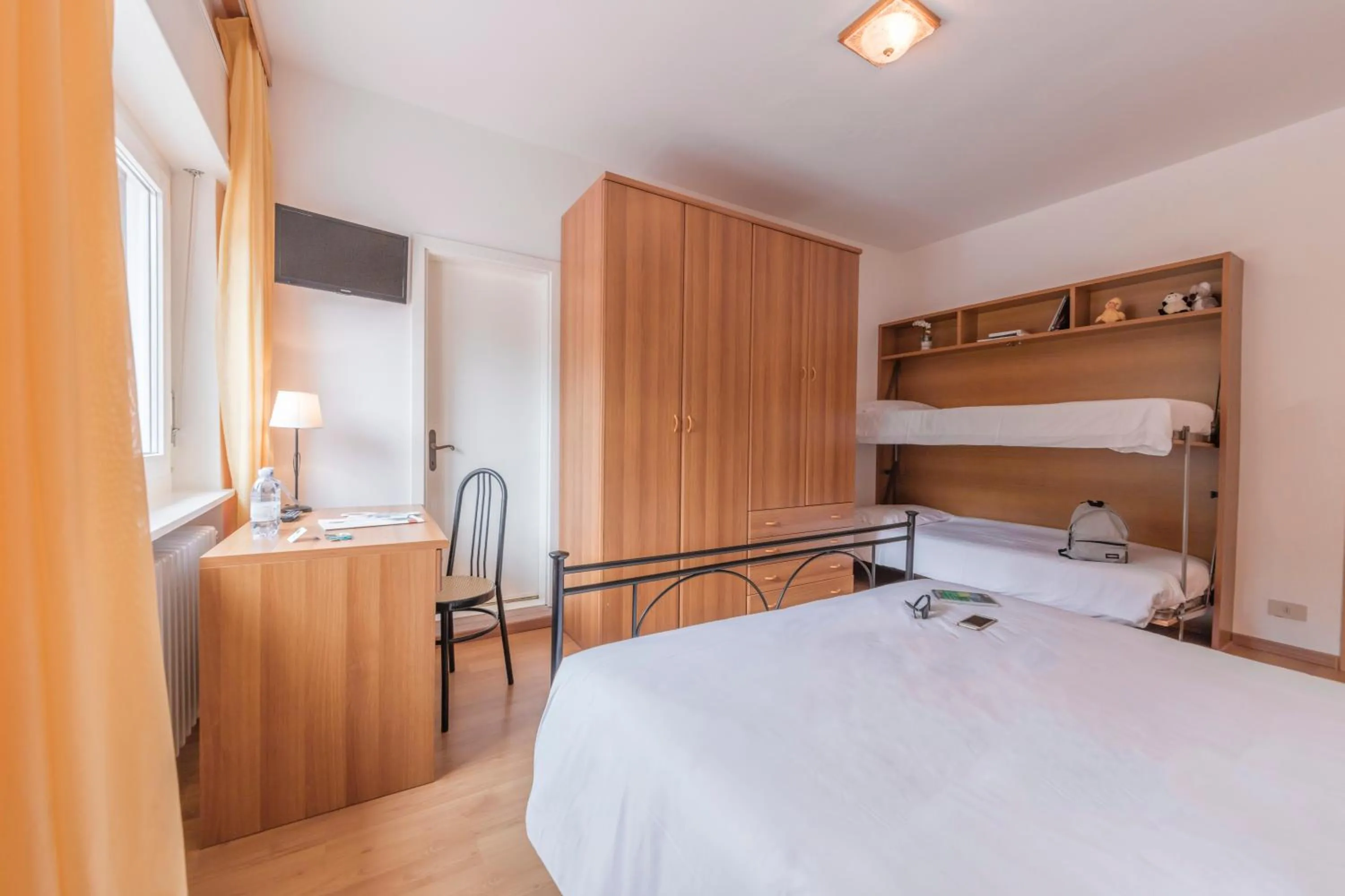 Day, Bed in Hotel Sorapiss