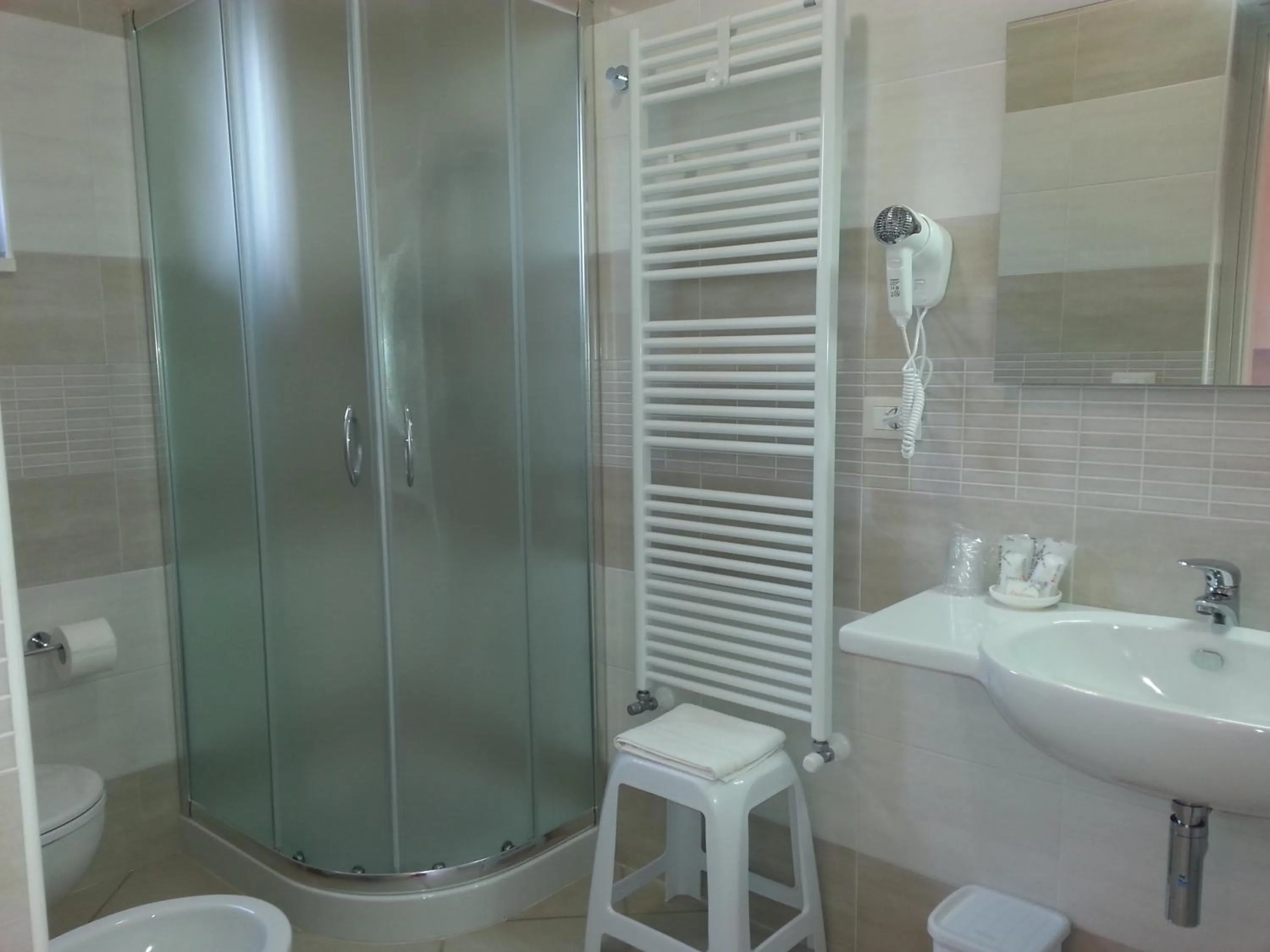 Shower in B&B Demetra