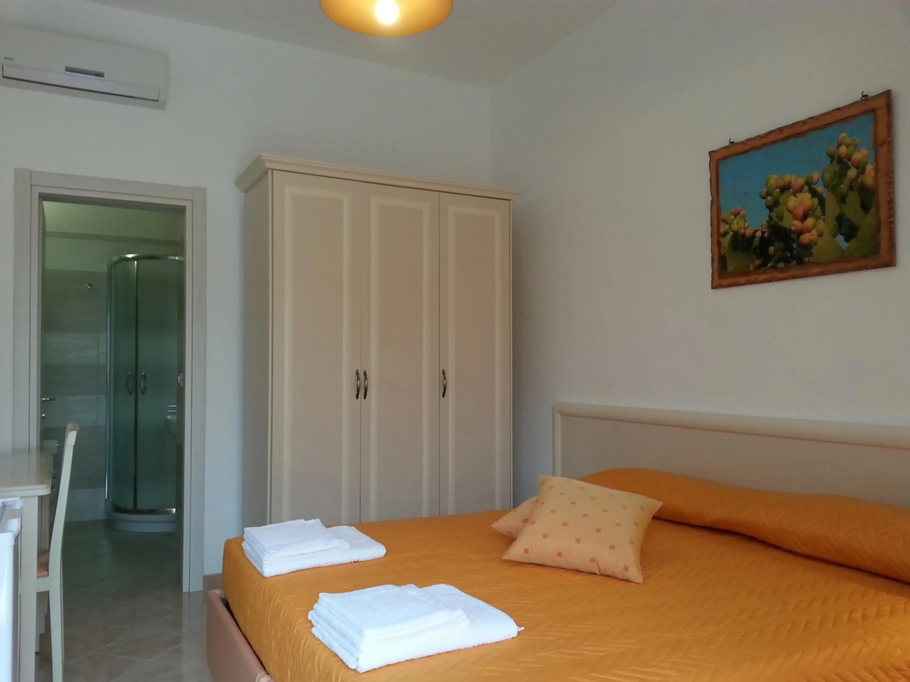 Photo of the whole room, Bed in B&B Demetra