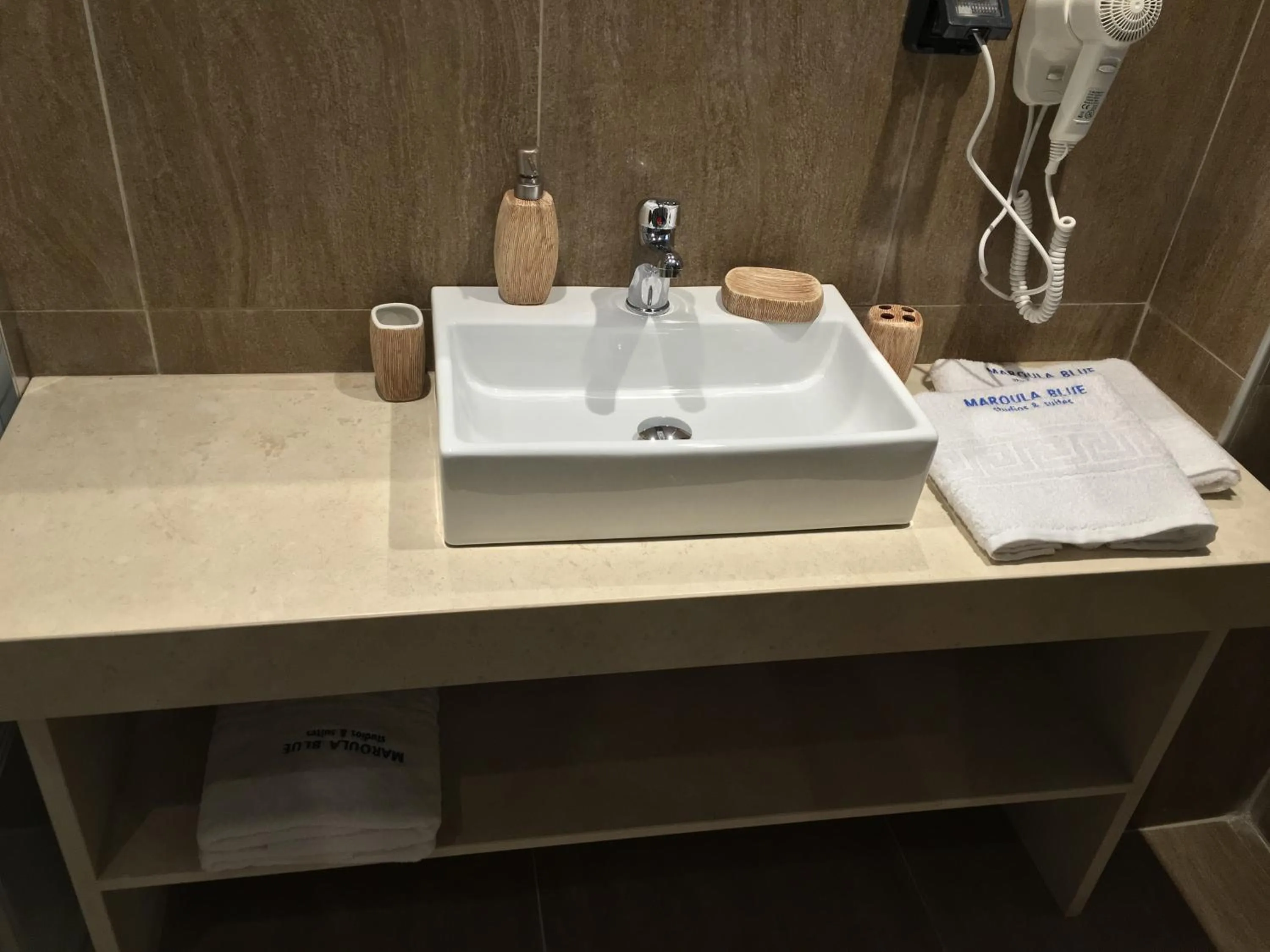 Bathroom in Casa Blue Sarantis