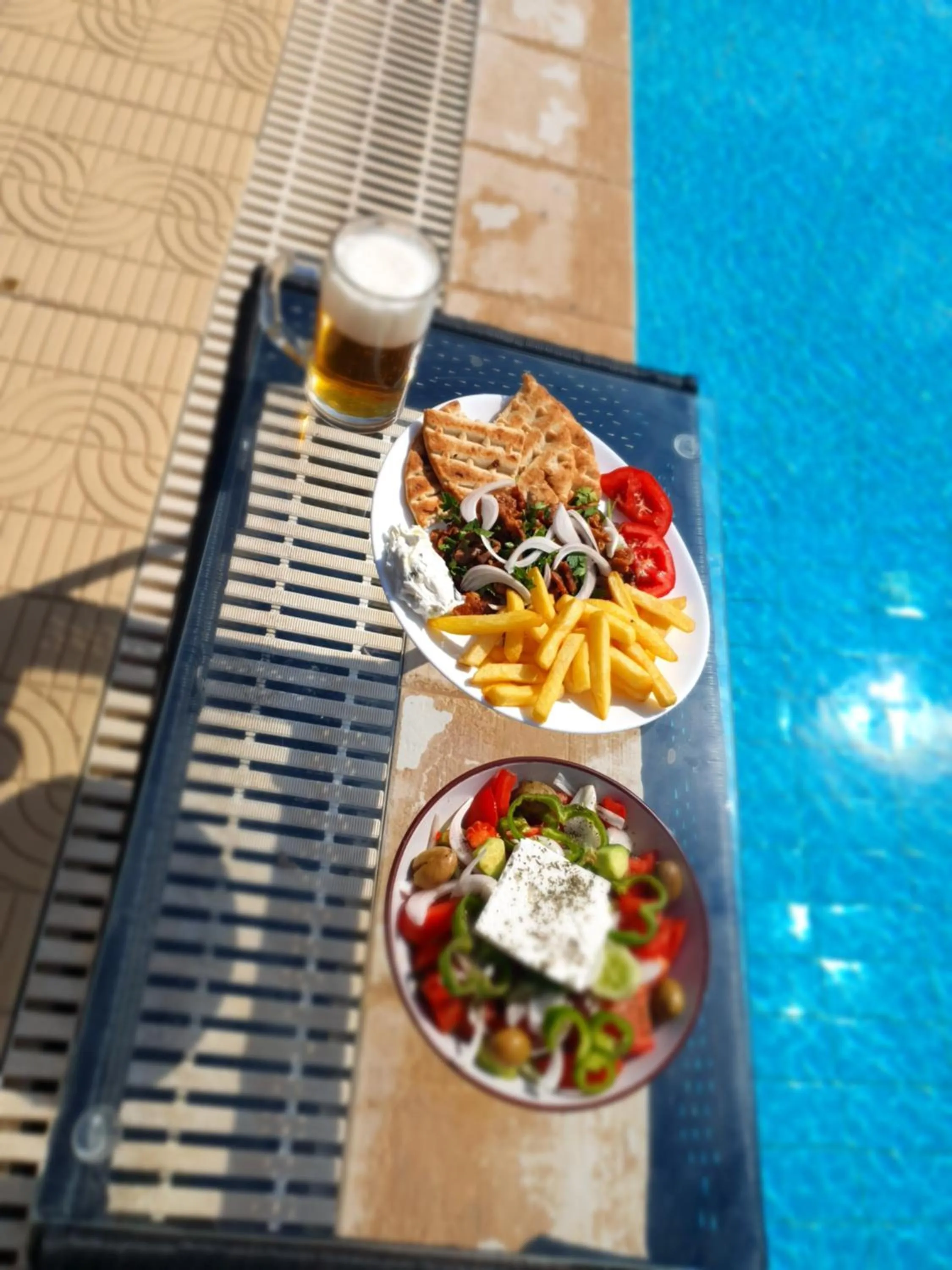 Restaurant/places to eat in Casa Blue Sarantis