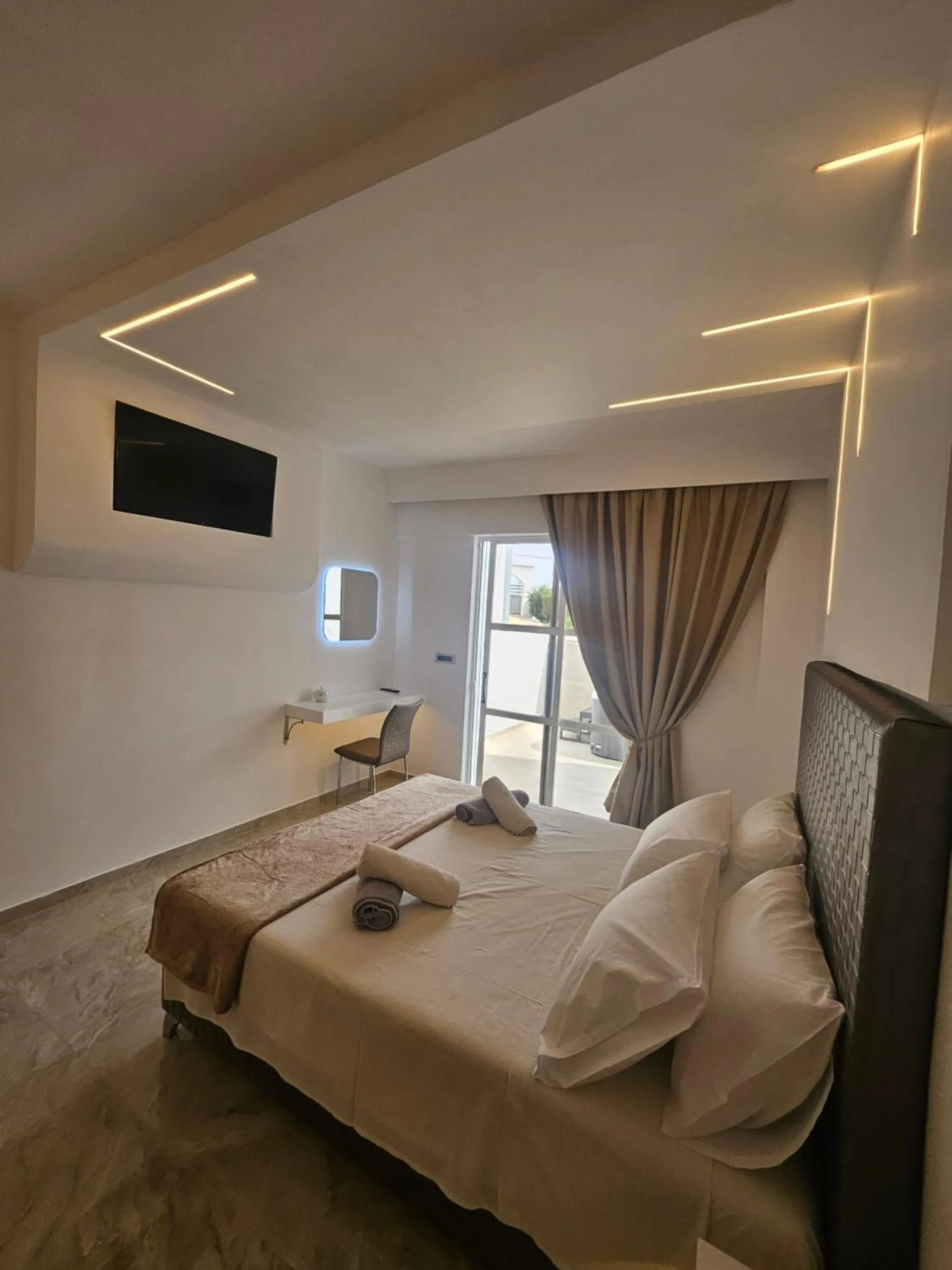 TV and multimedia, Bed in Casa Blue Sarantis