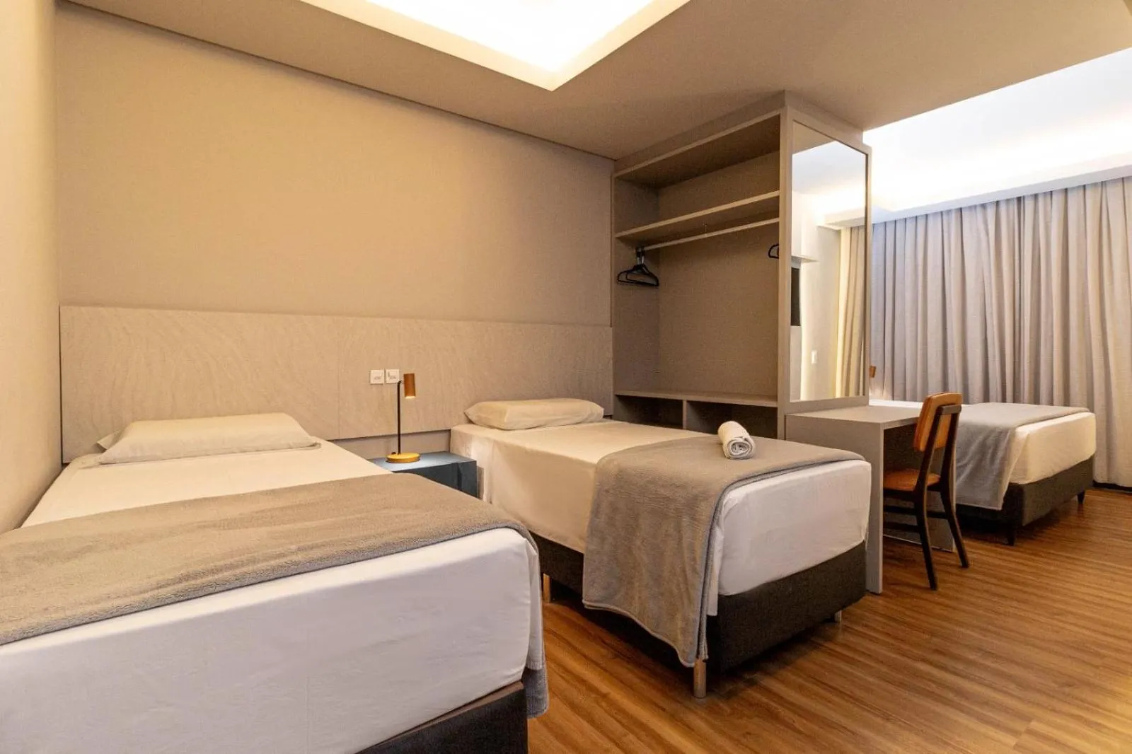 Bed in Ingleses Park Hotel