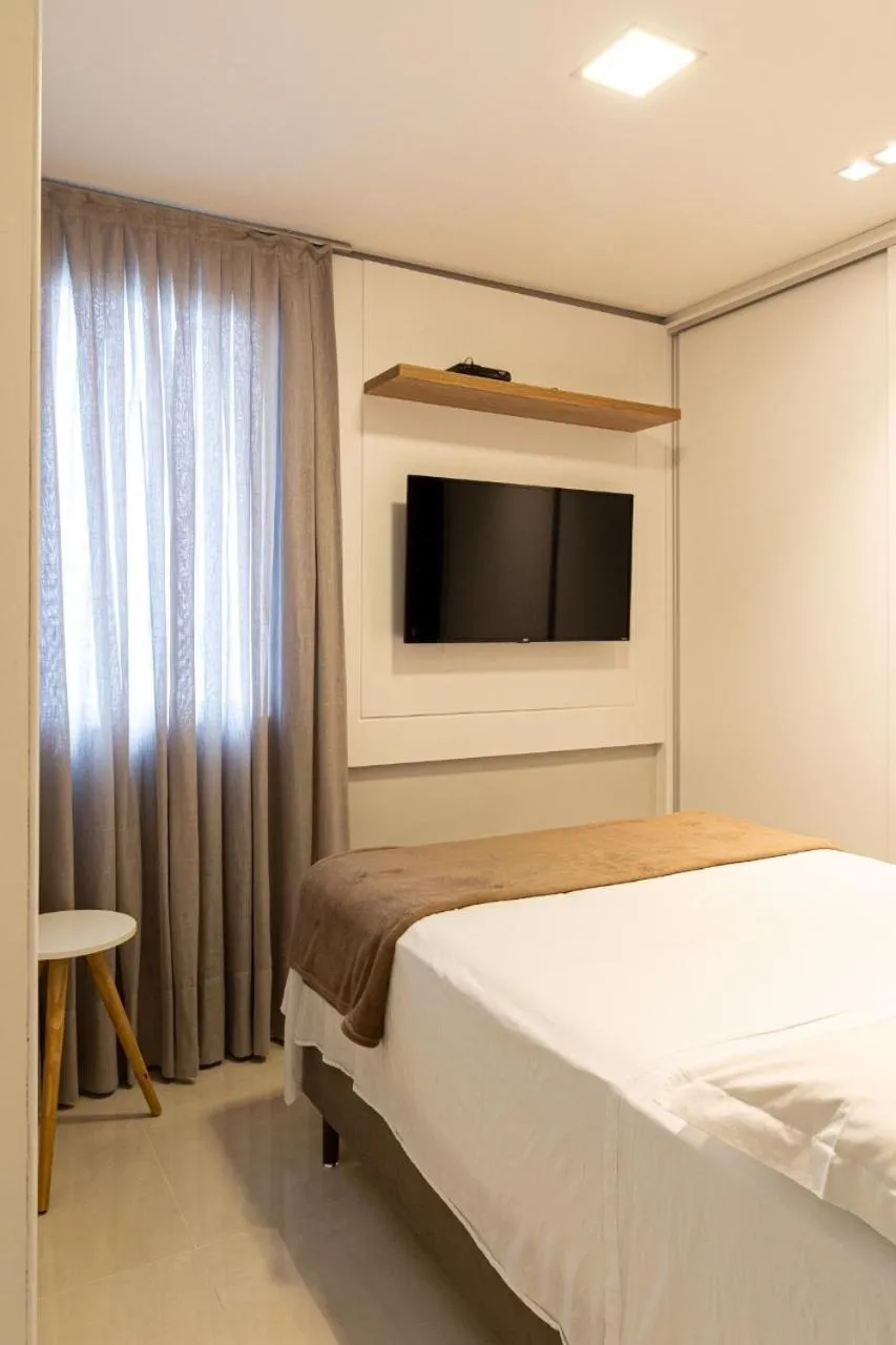 Bed in Ingleses Park Hotel