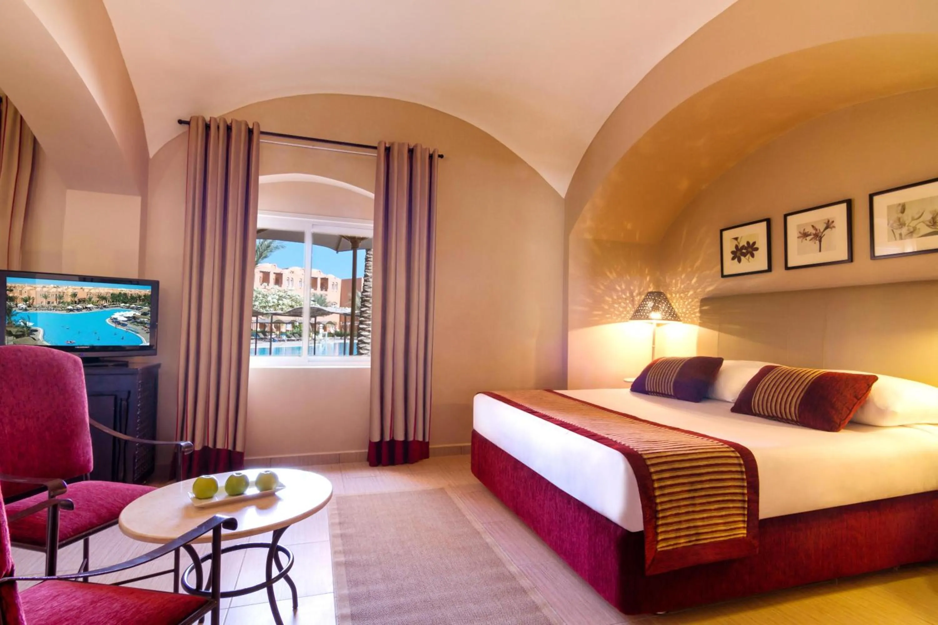 Photo of the whole room, Bed in JAZ Makadi Oasis Resort