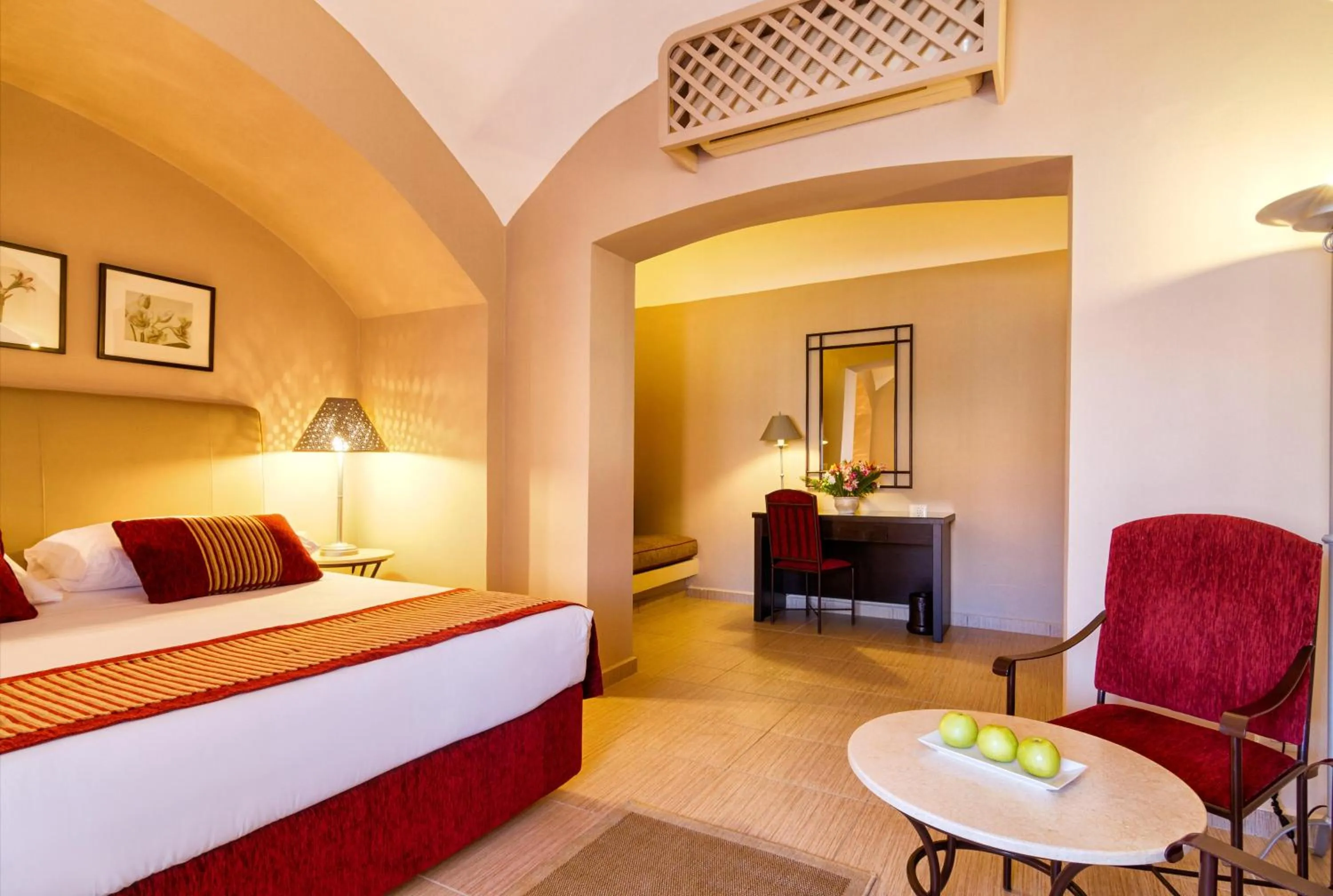 Photo of the whole room, Bed in JAZ Makadi Oasis Resort
