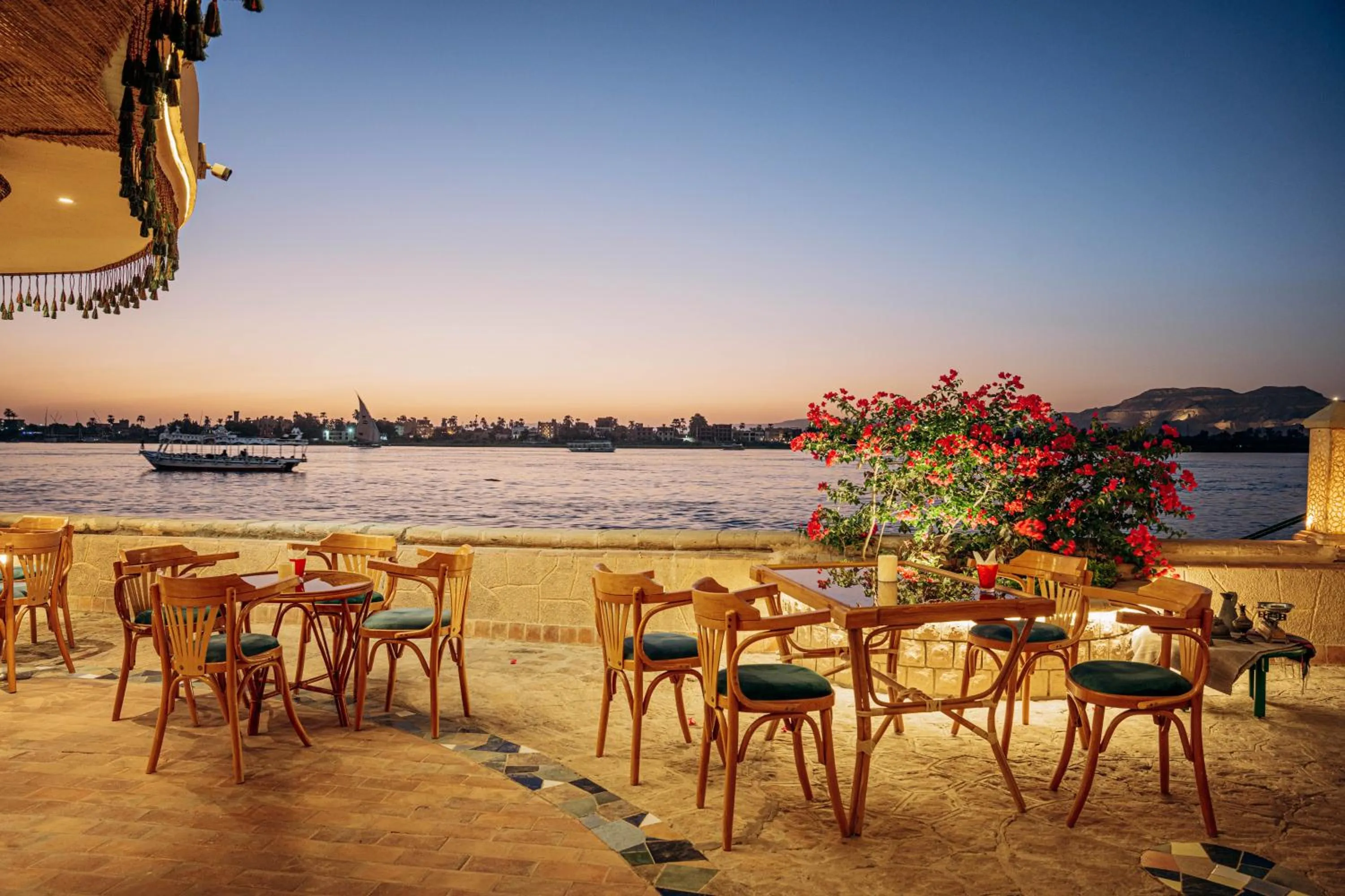 Restaurant/places to eat in Steigenberger Nile Palace Luxor - Convention Center