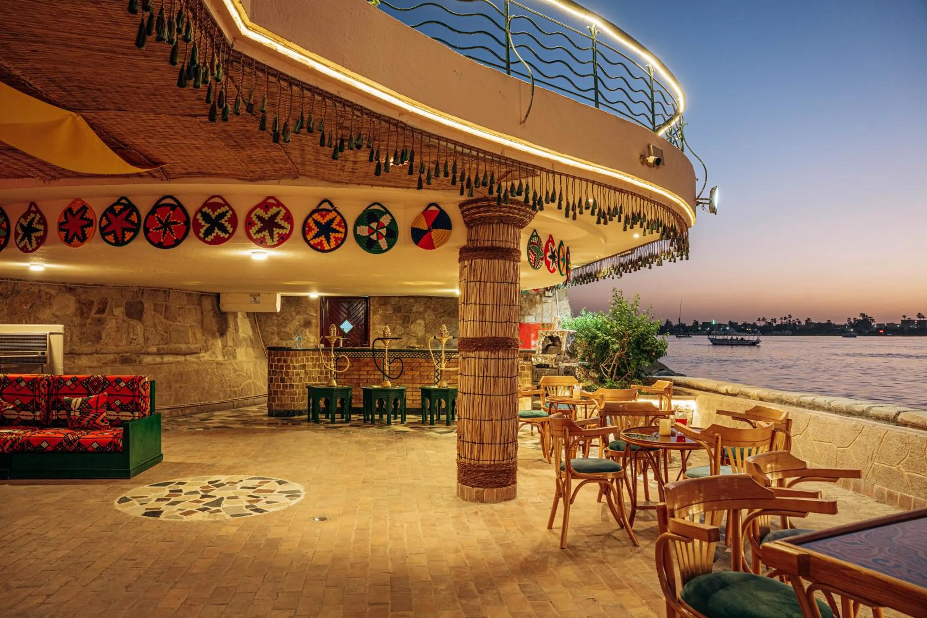 Restaurant/places to eat in Steigenberger Nile Palace Luxor - Convention Center