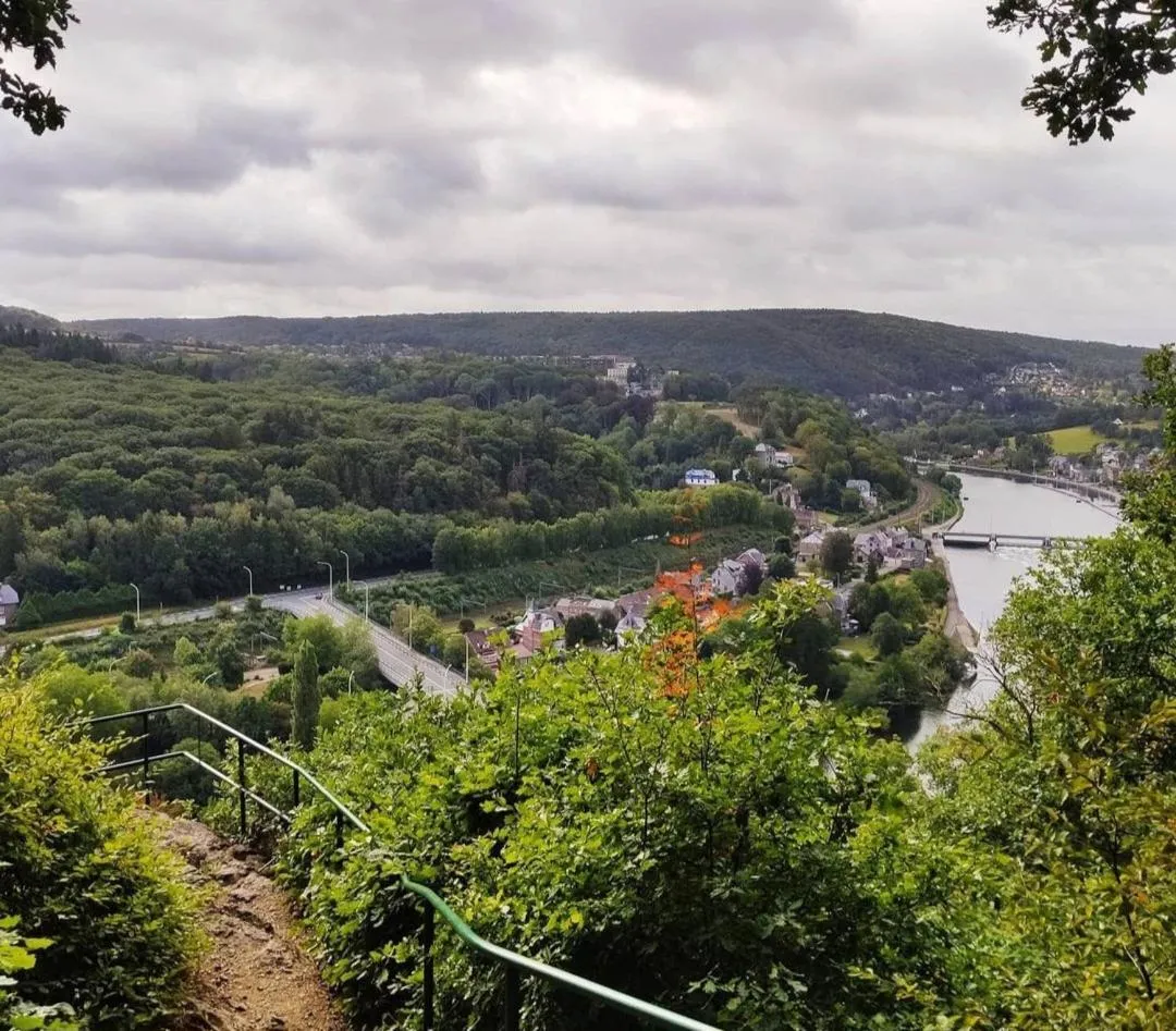 Escale Chambre d'hôtes Au coeur du vieux Profondeville entre Namur et Dinant