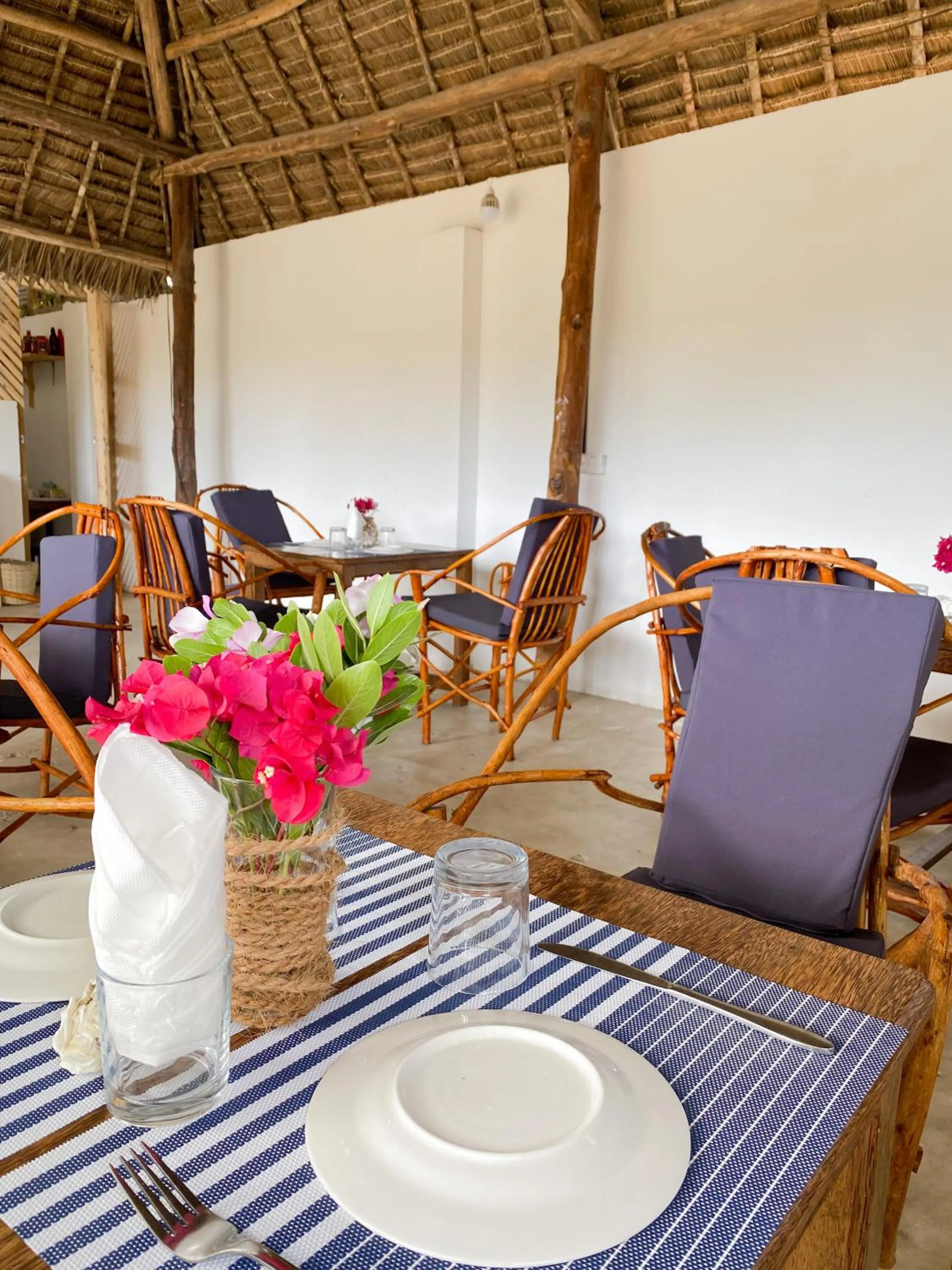 Restaurant/places to eat in Lighthouse Guesthouse