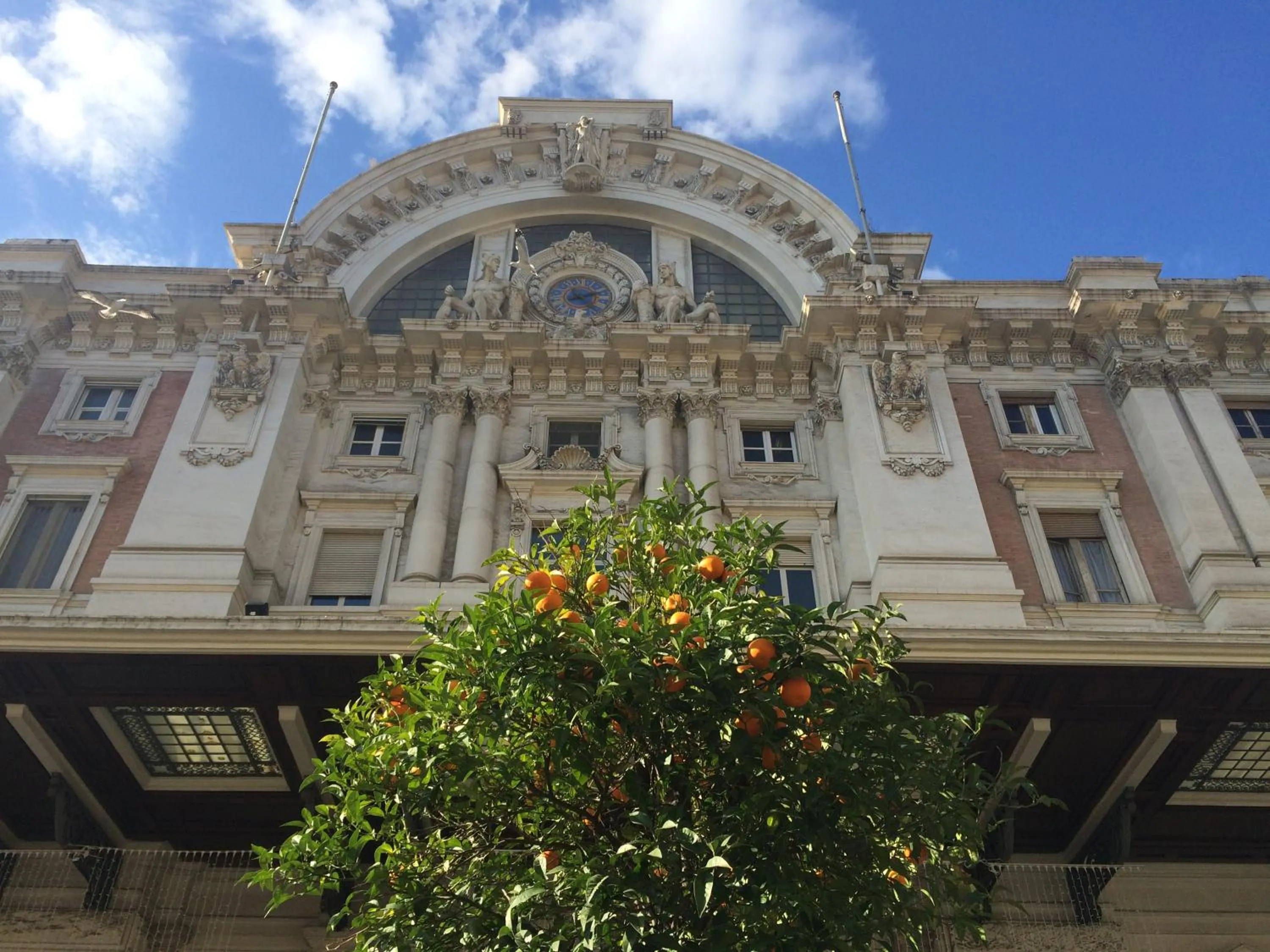 Day in Base Napoli Mergellina