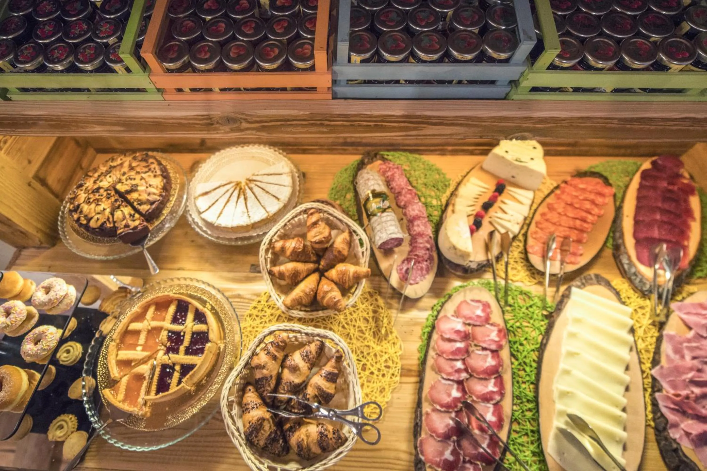 Breakfast in Serendipity Hotel