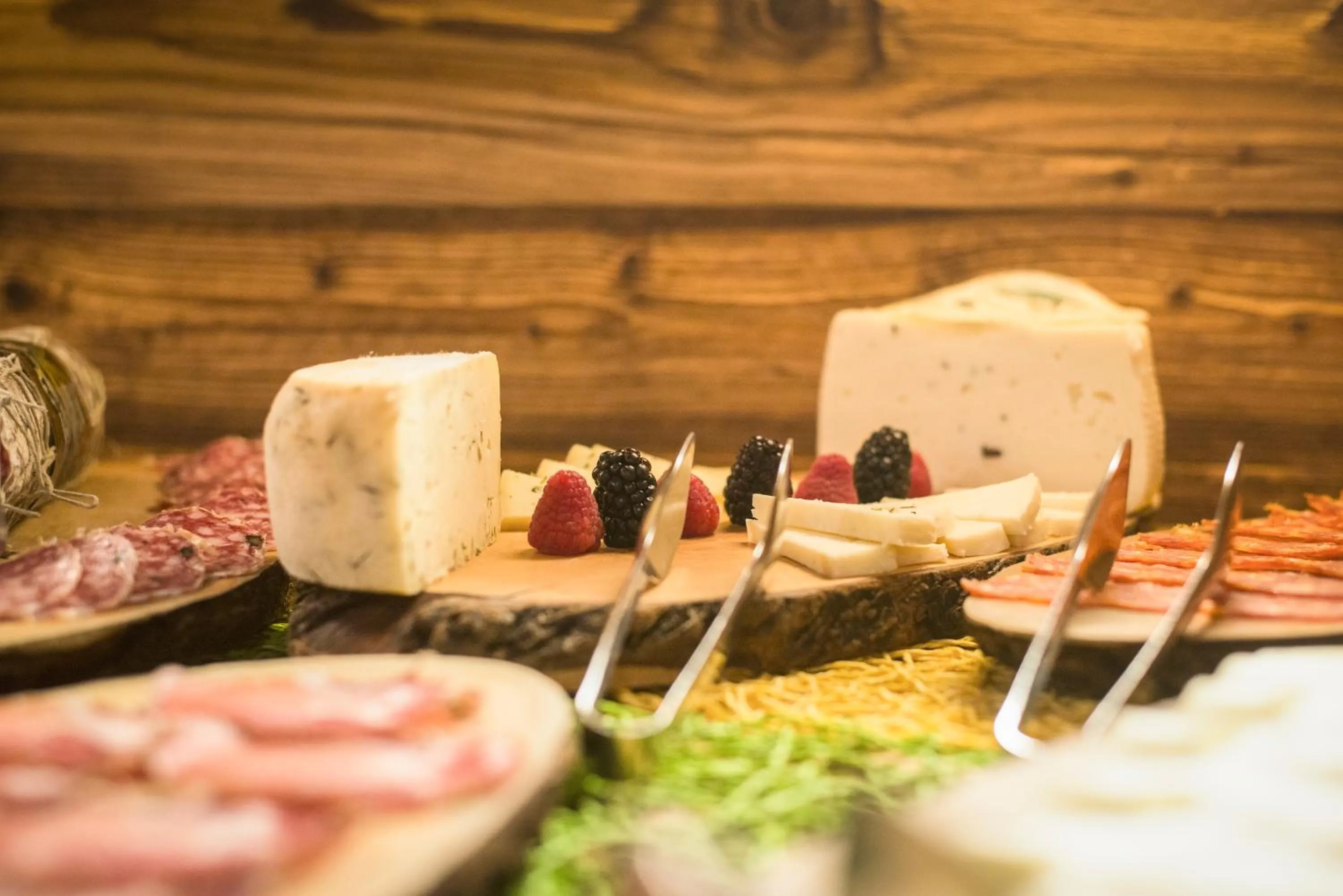 Food and drinks in Serendipity Hotel