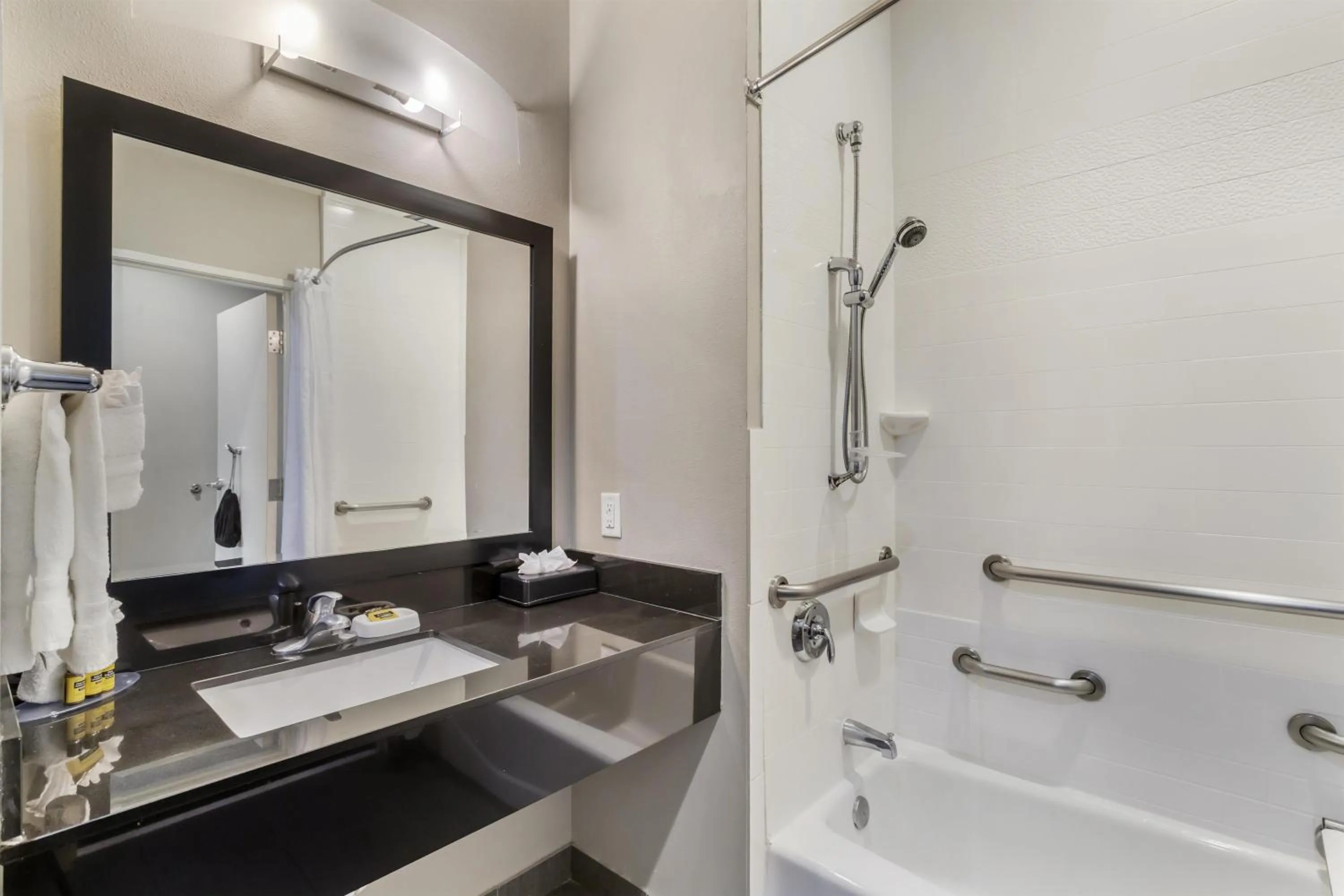 Shower in Best Western Plus Laredo Inn & Suites
