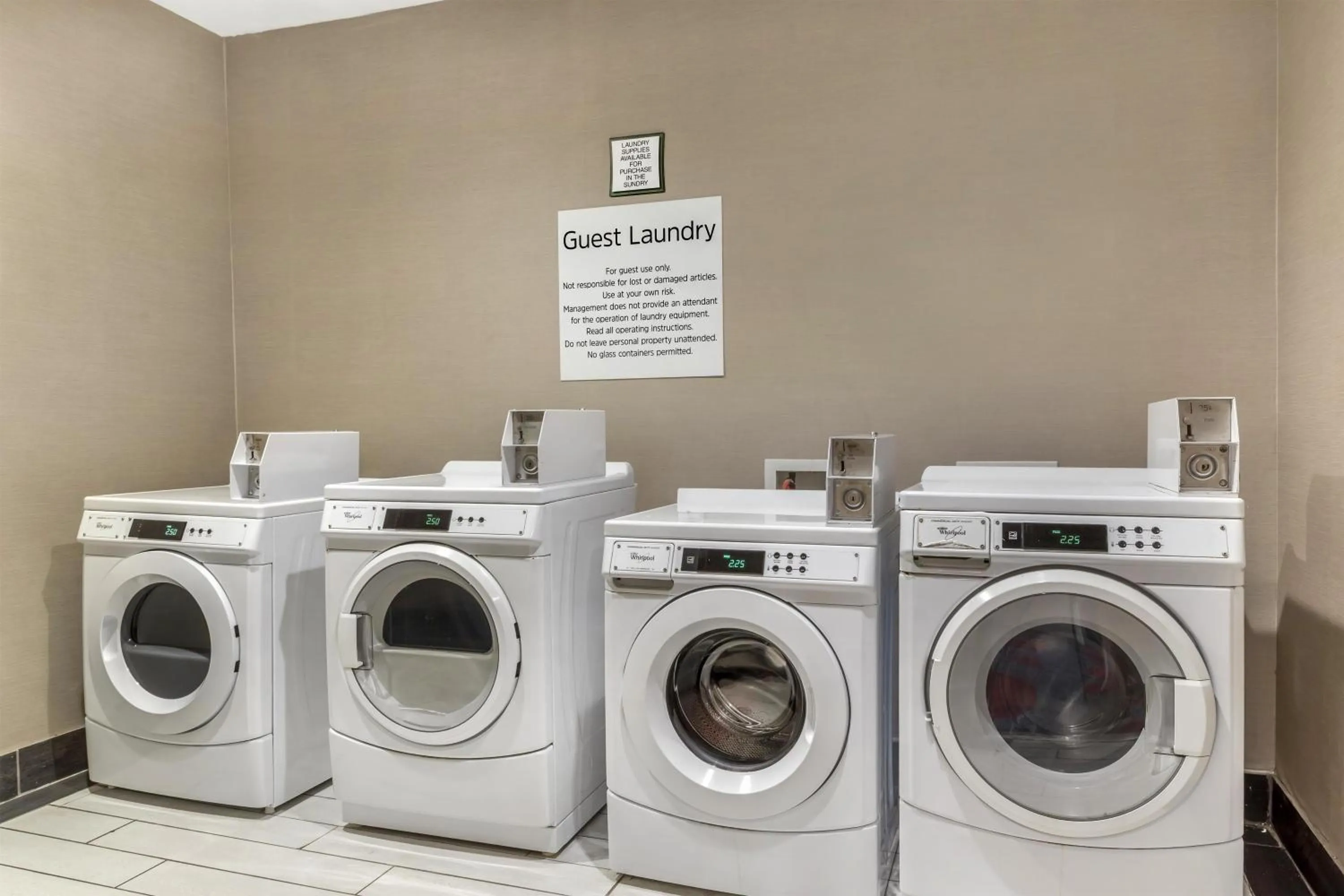 Property building in Best Western Plus Laredo Inn & Suites