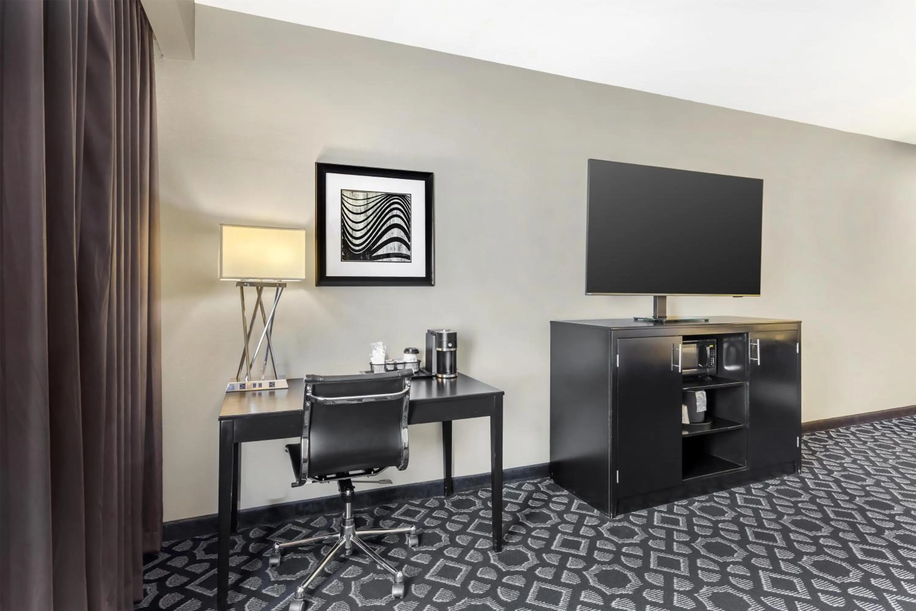 Bedroom in Best Western Plus Laredo Inn & Suites