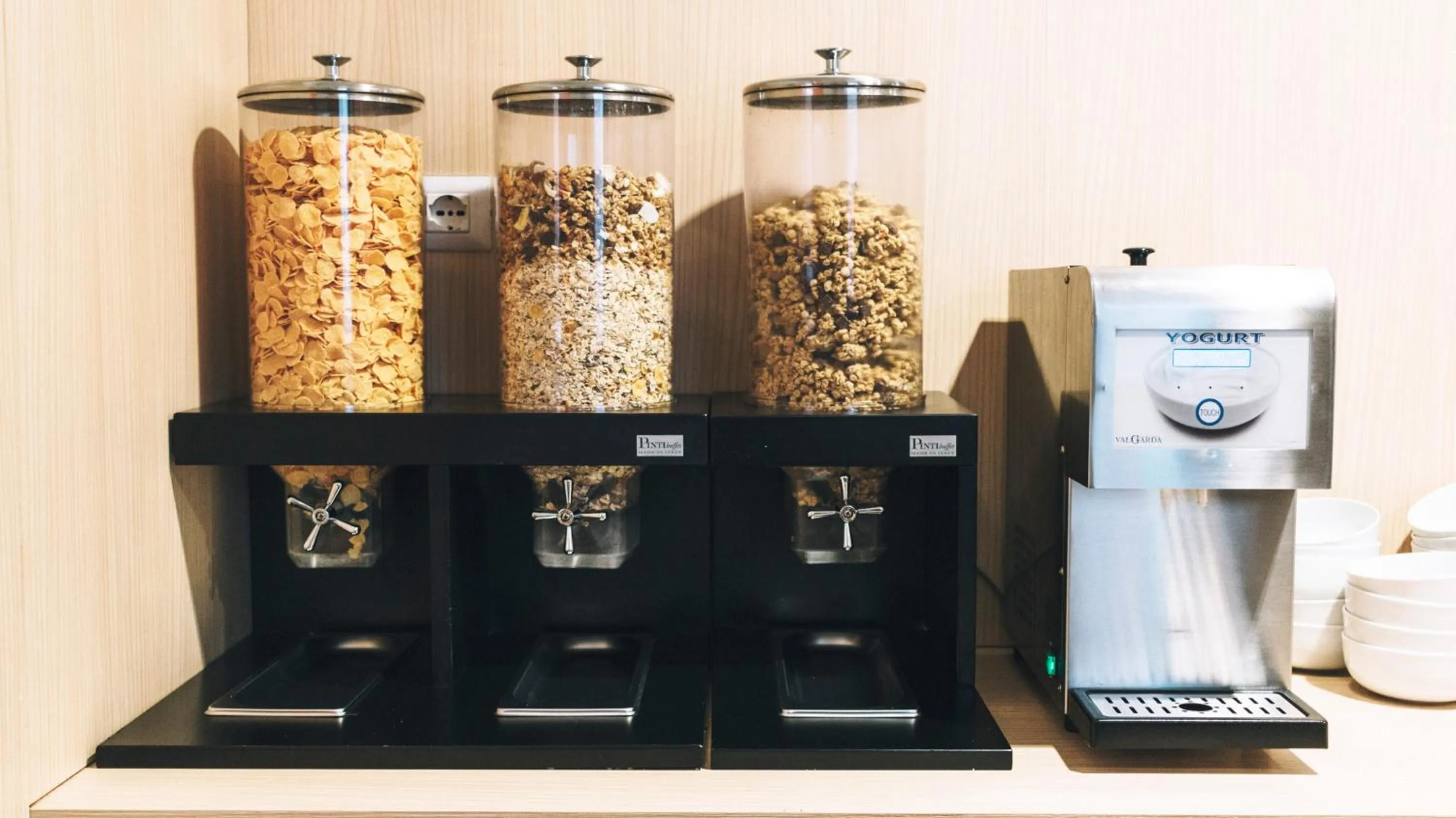 Buffet breakfast in Domus Helena