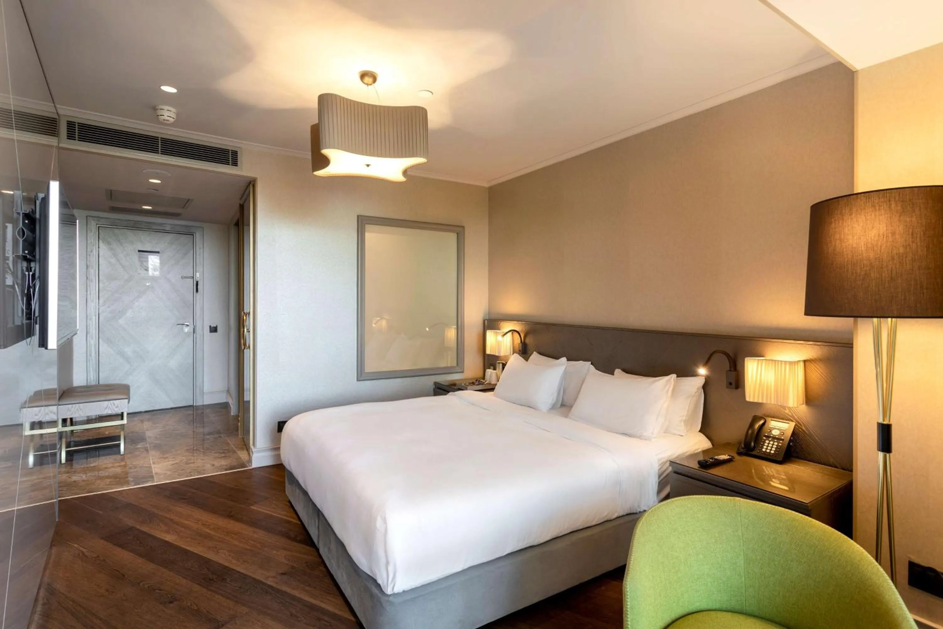 Bedroom, Bed in Radisson Blu Hotel Istanbul Ottomare