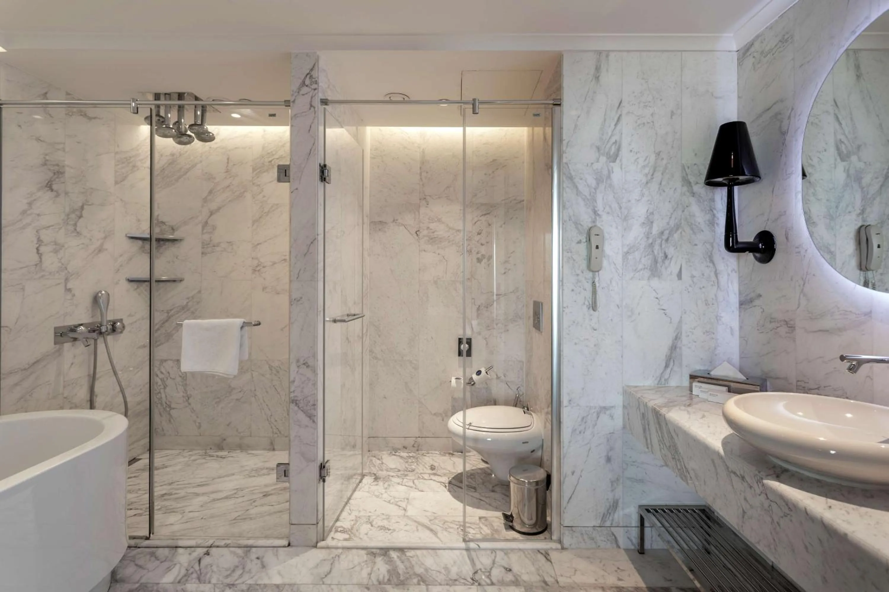 Bathroom in Radisson Blu Hotel Istanbul Ottomare