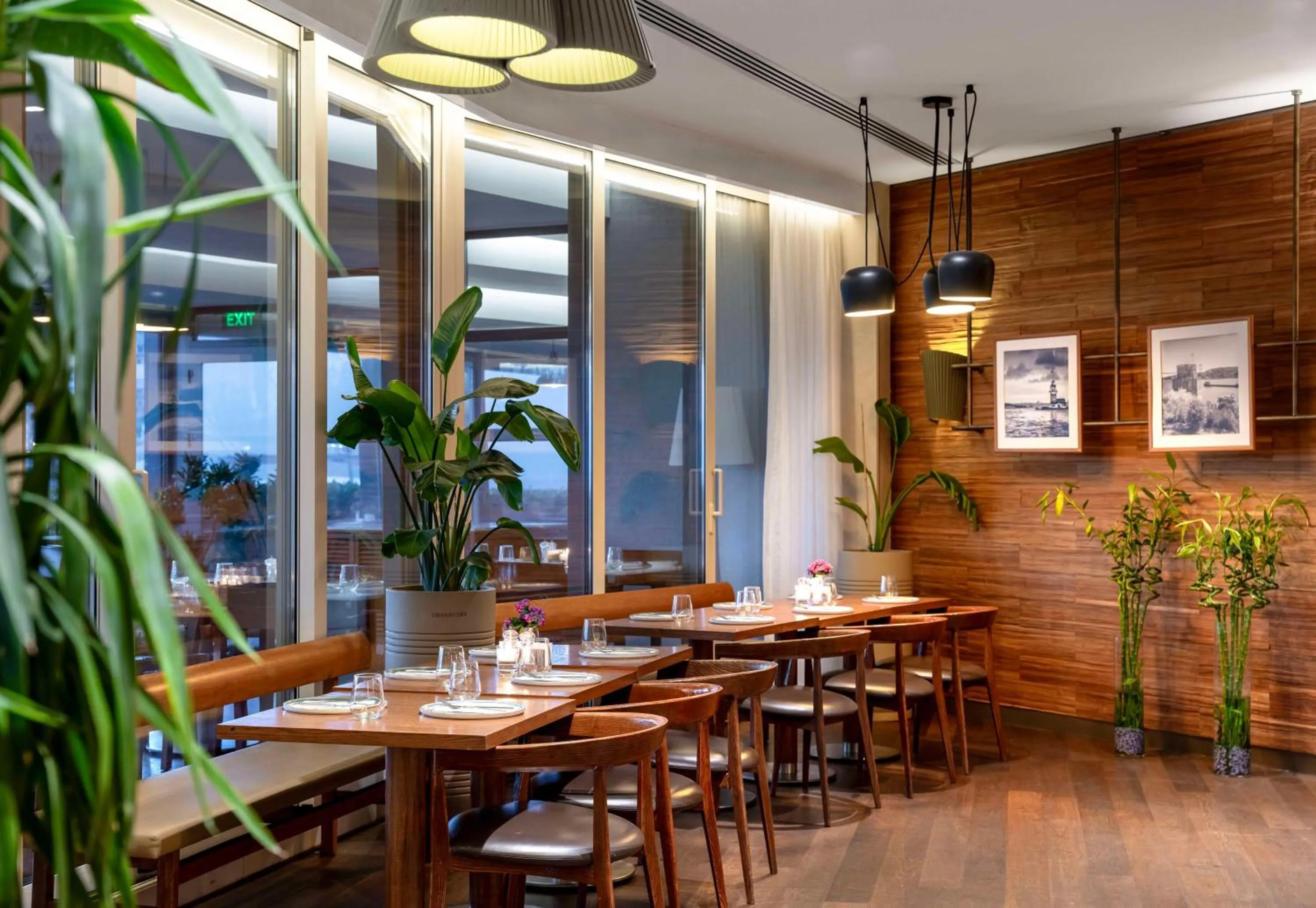 Restaurant/places to eat in Radisson Blu Hotel Istanbul Ottomare