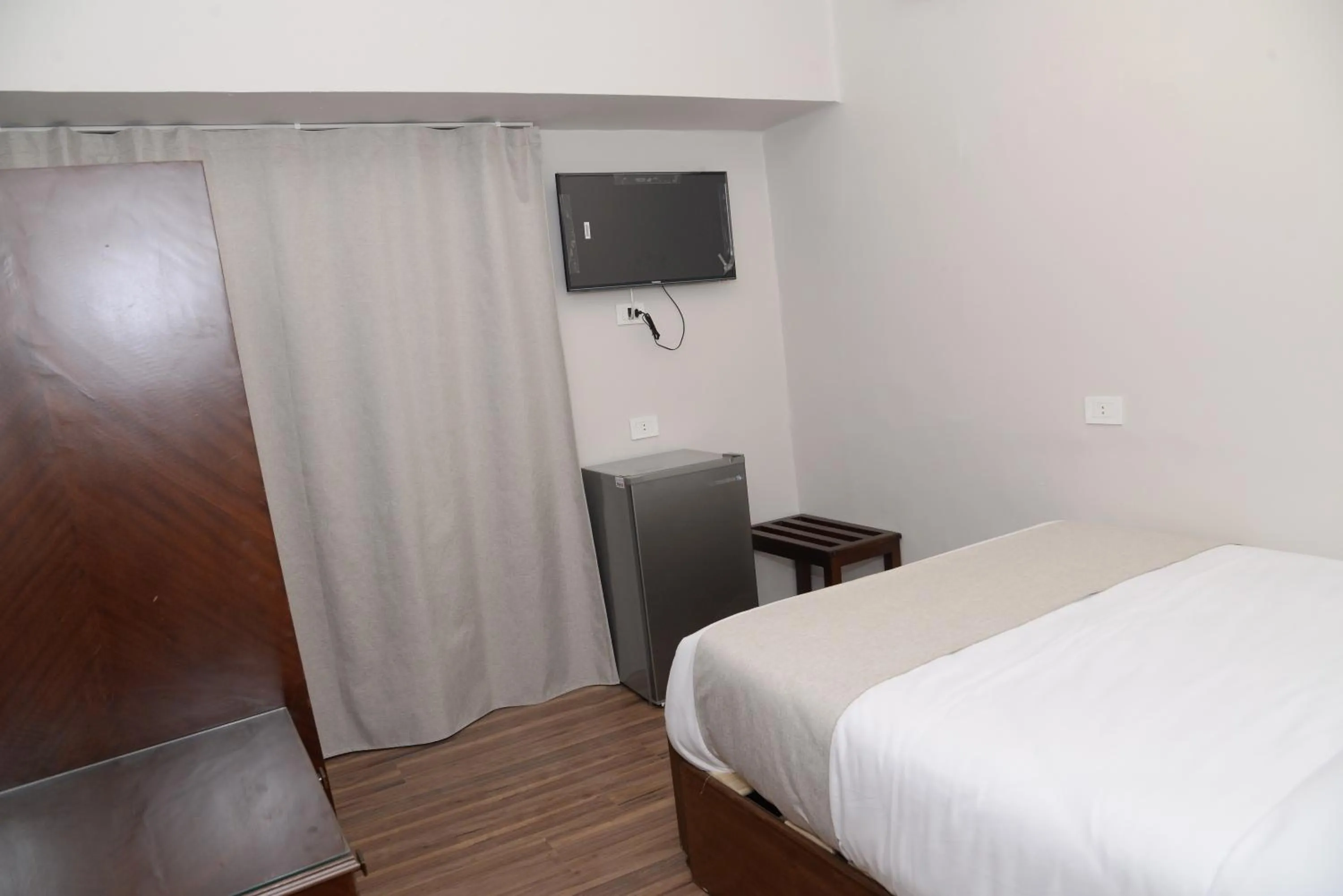 Bed in Lotus Hotel Cairo