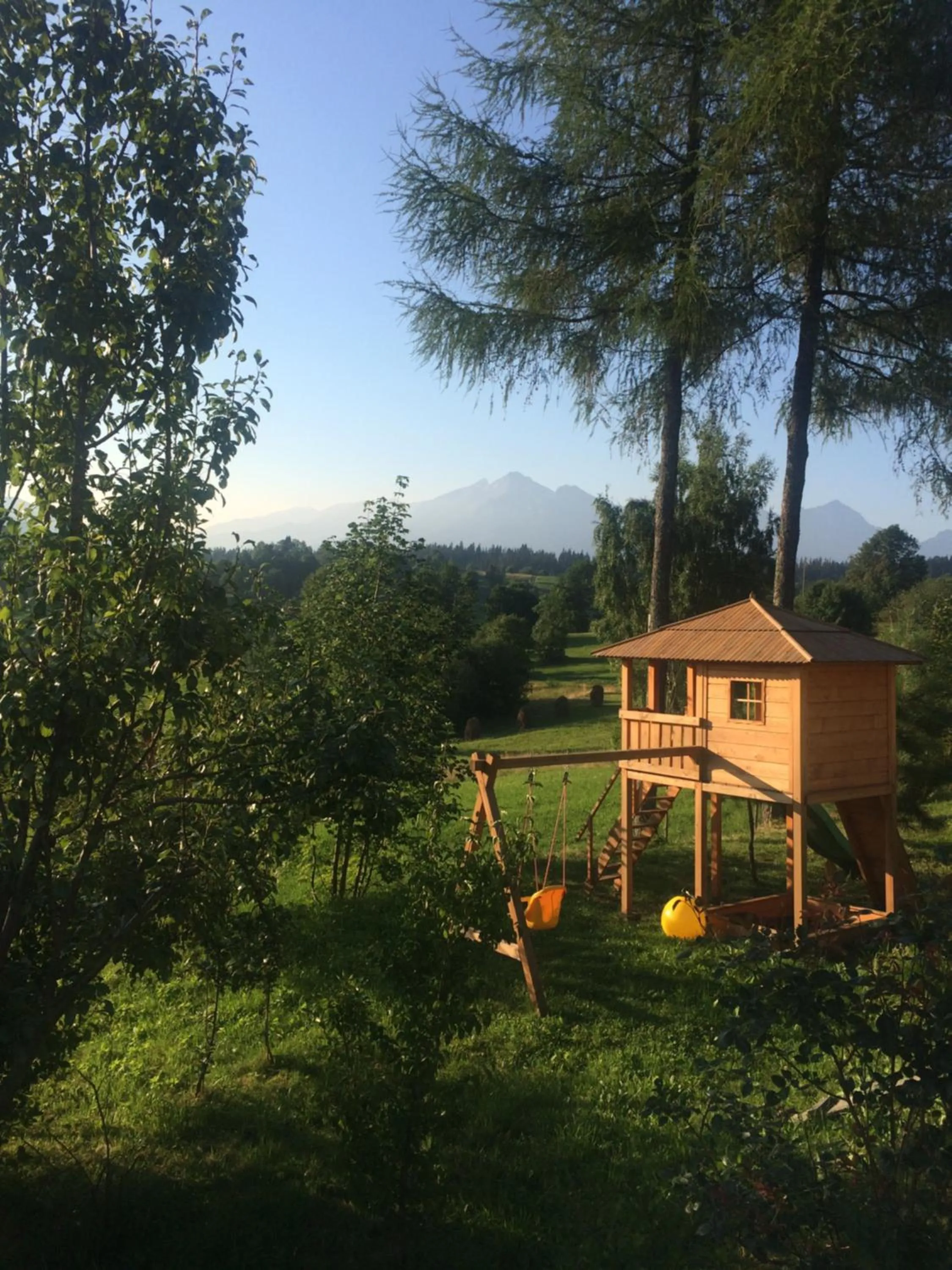 Children play ground in Siumno Izba B&B Brzegi